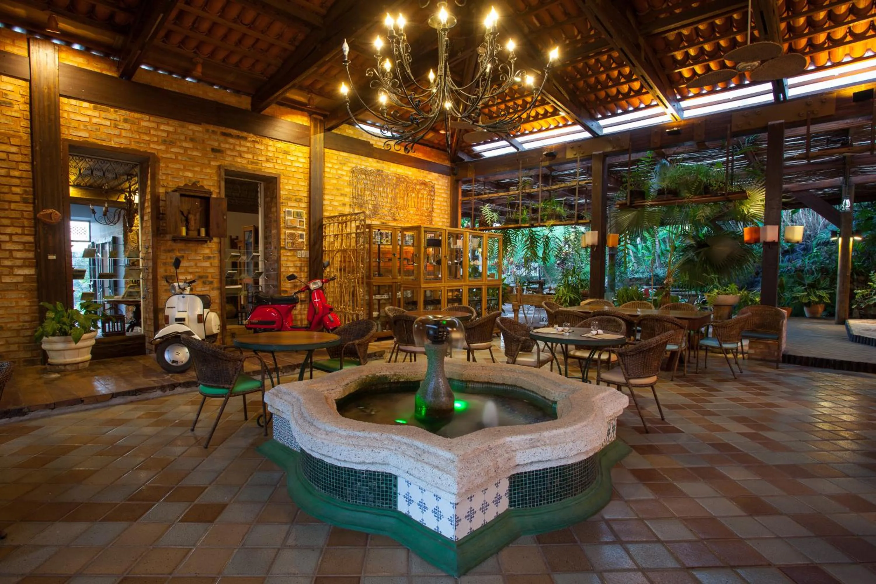 Restaurant/places to eat in Hotel de Lençois