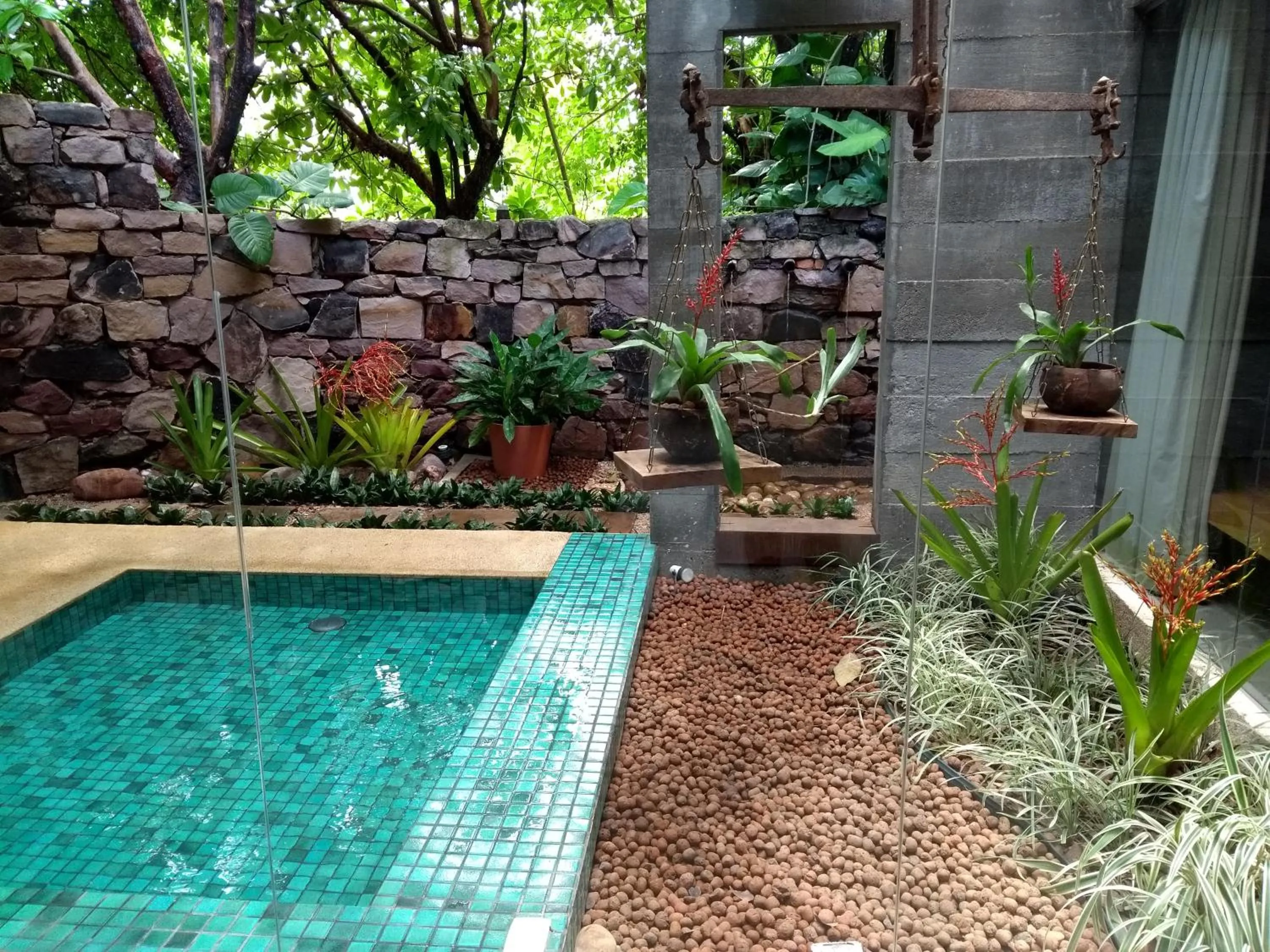 Swimming pool in Hotel de Lençois