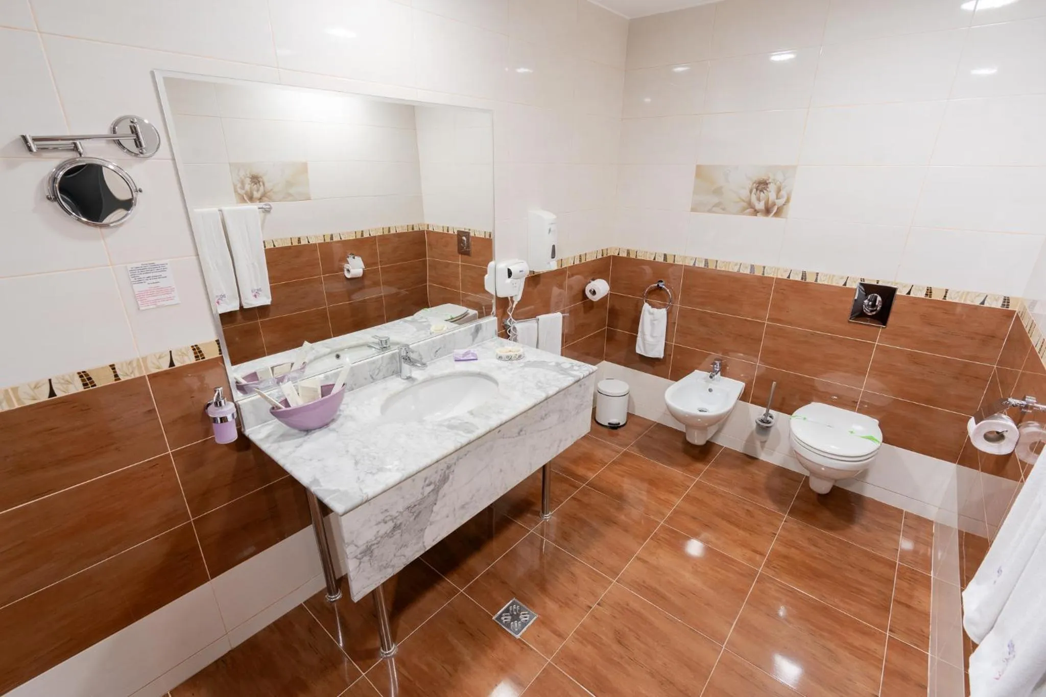 Bathroom in Hotel Dorna