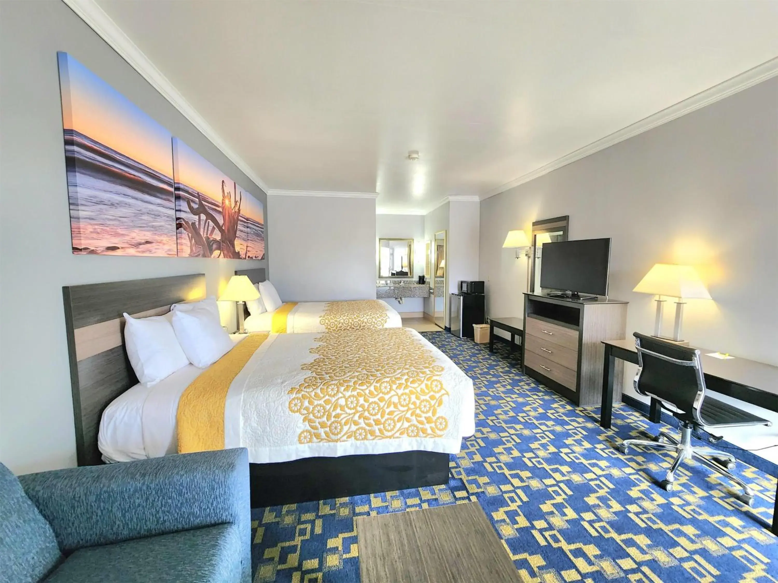 Photo of the whole room in Days Inn by Wyndham Robstown Photo of the whole room in Days Inn by Wyndham Robstown