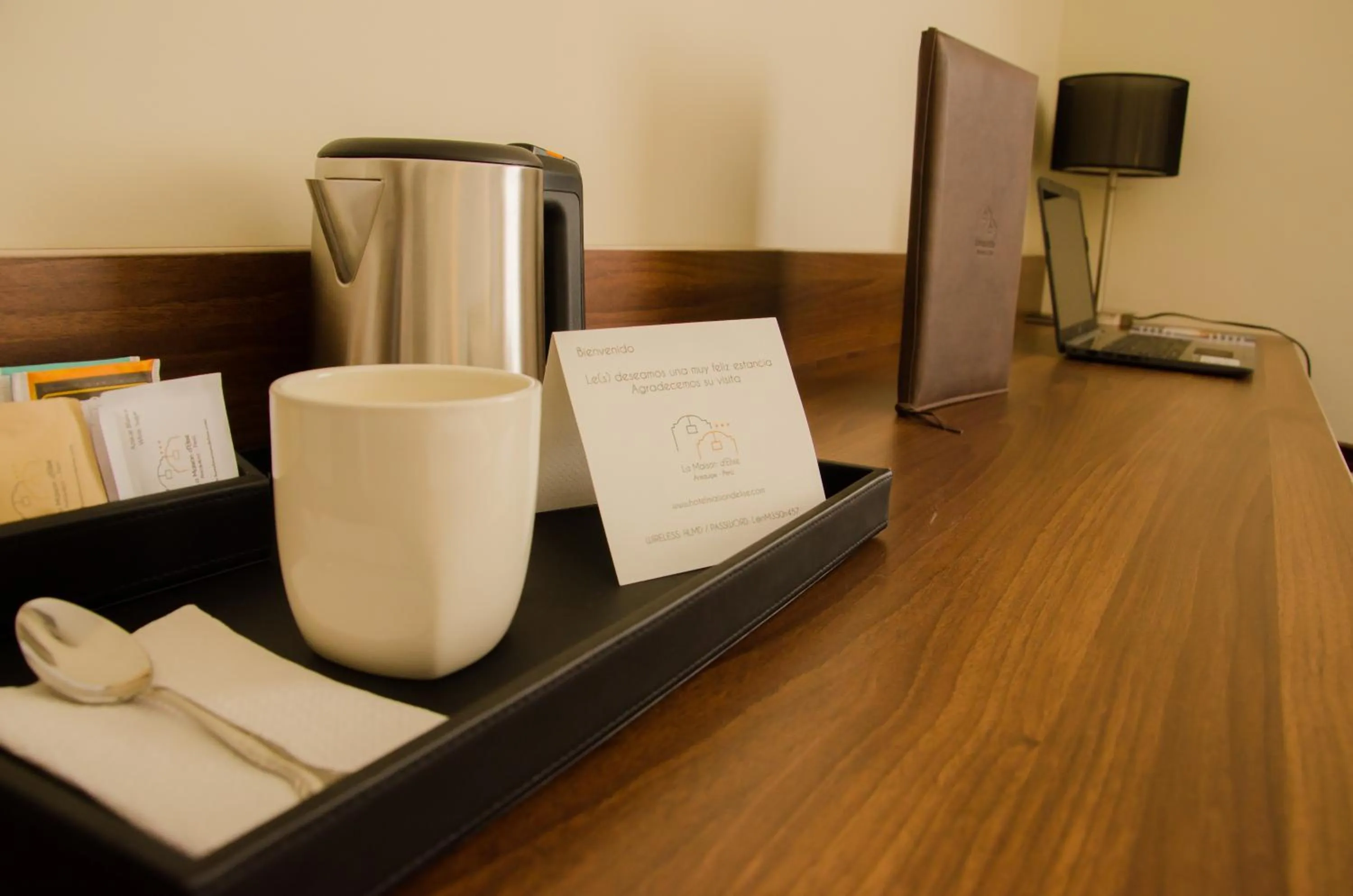 Coffee/tea facilities in La Maison d'Elise