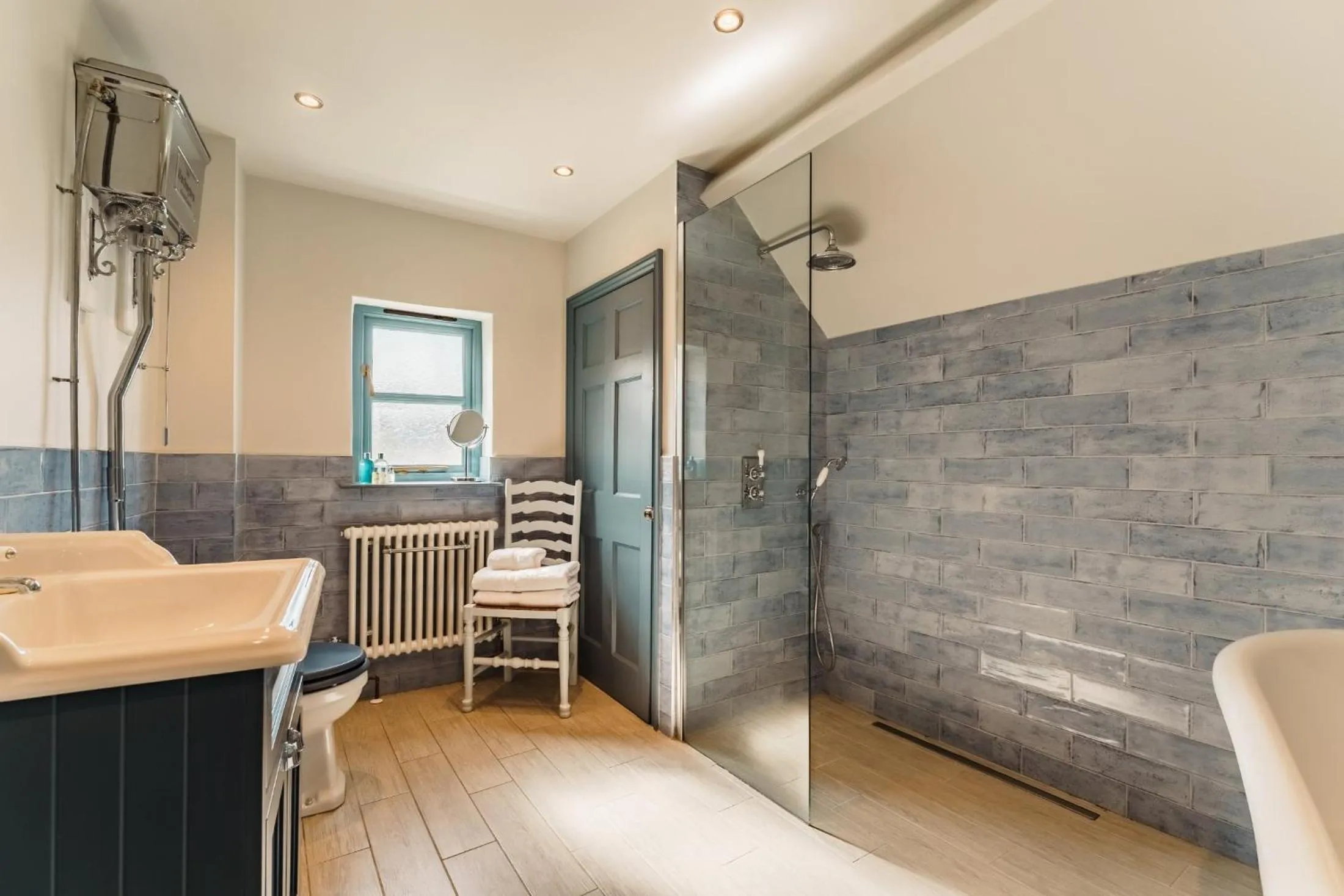 Bathroom in Wentbridge House Hotel