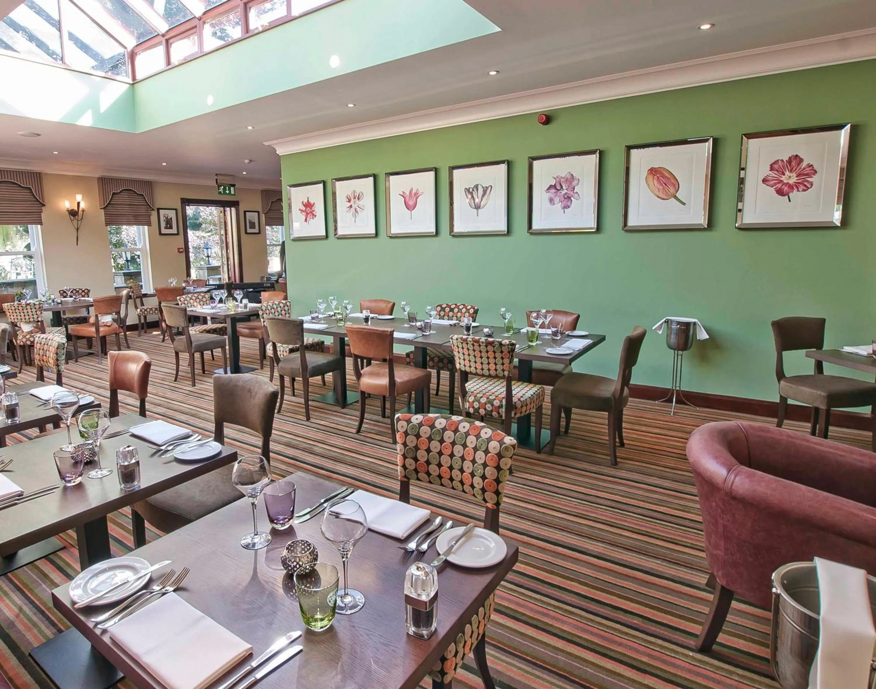Restaurant/places to eat in Wentbridge House Hotel