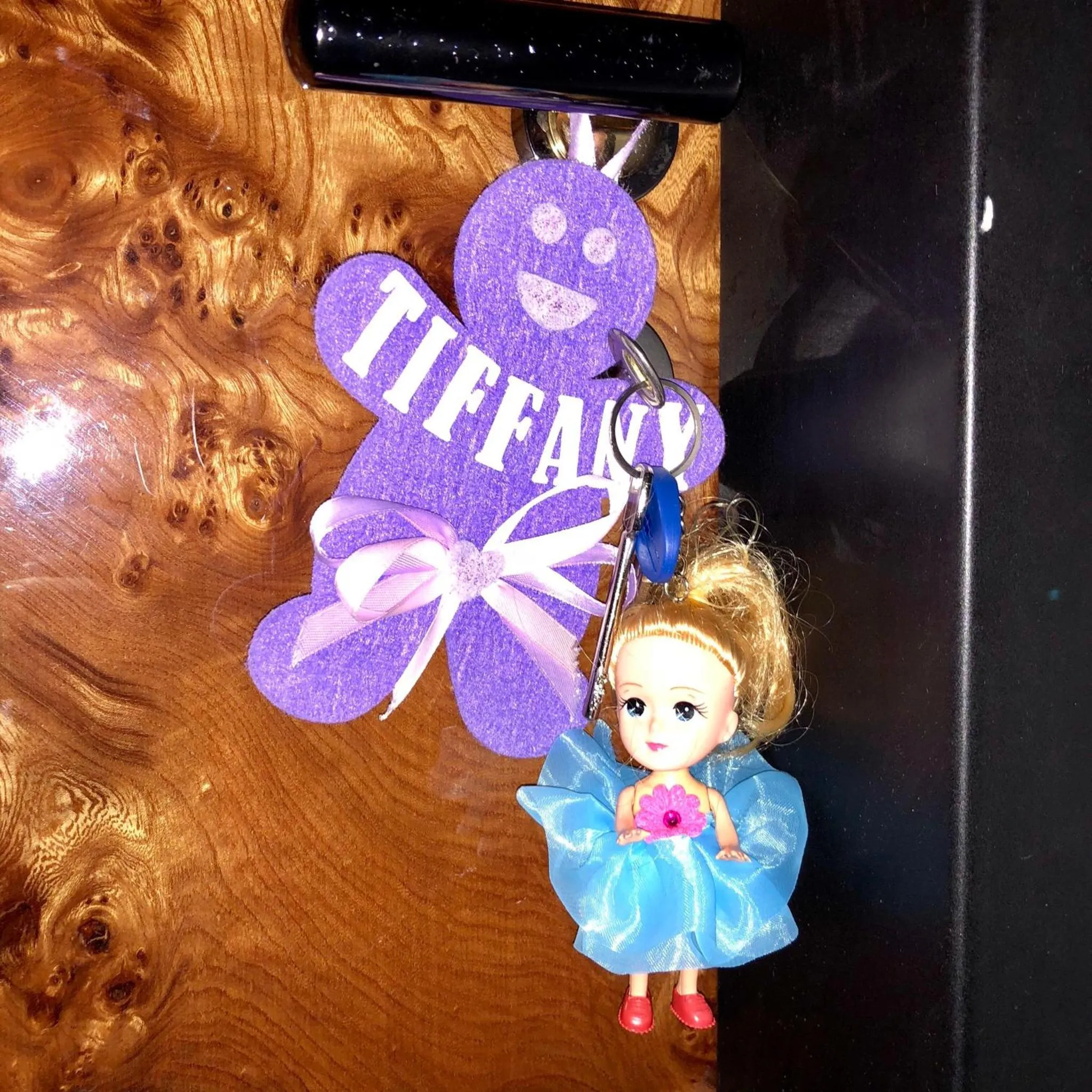 Logo/Certificate/Sign in B&B Family First