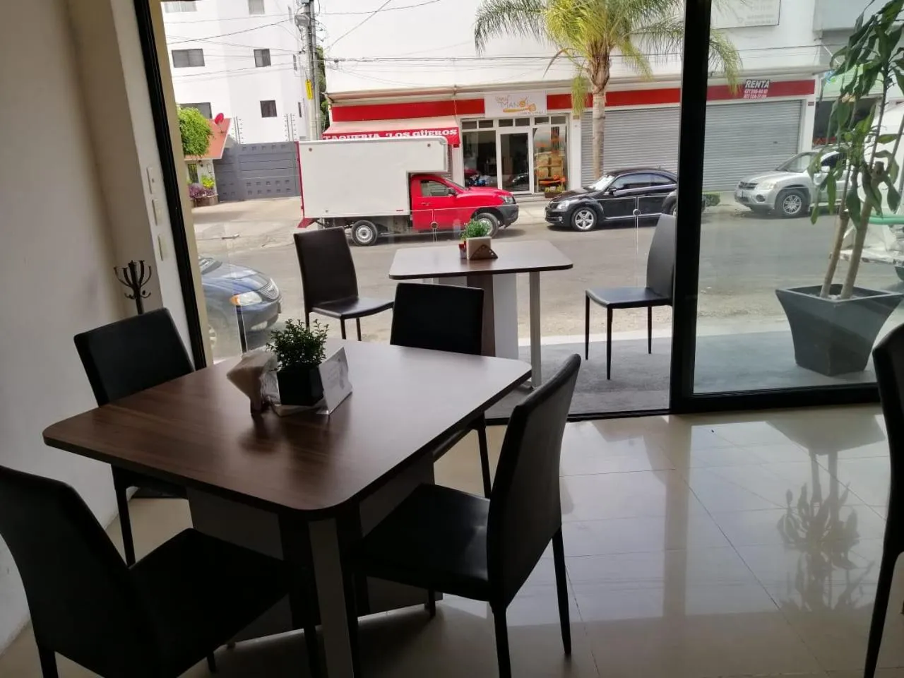 Restaurant/places to eat in Hotel Campestre Inn