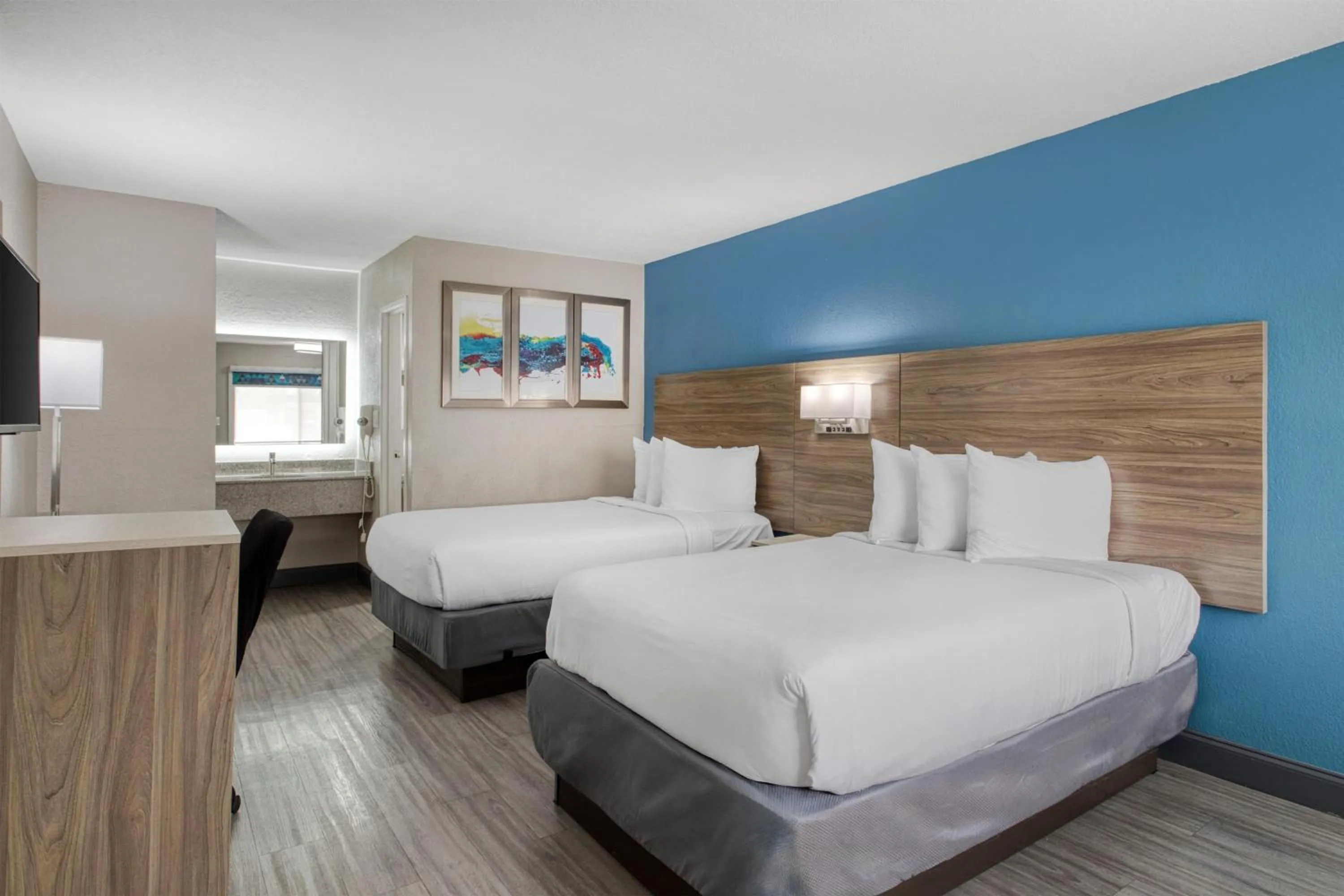 Bedroom, Bed in SureStay Hotel by Best Western Spring North Houston