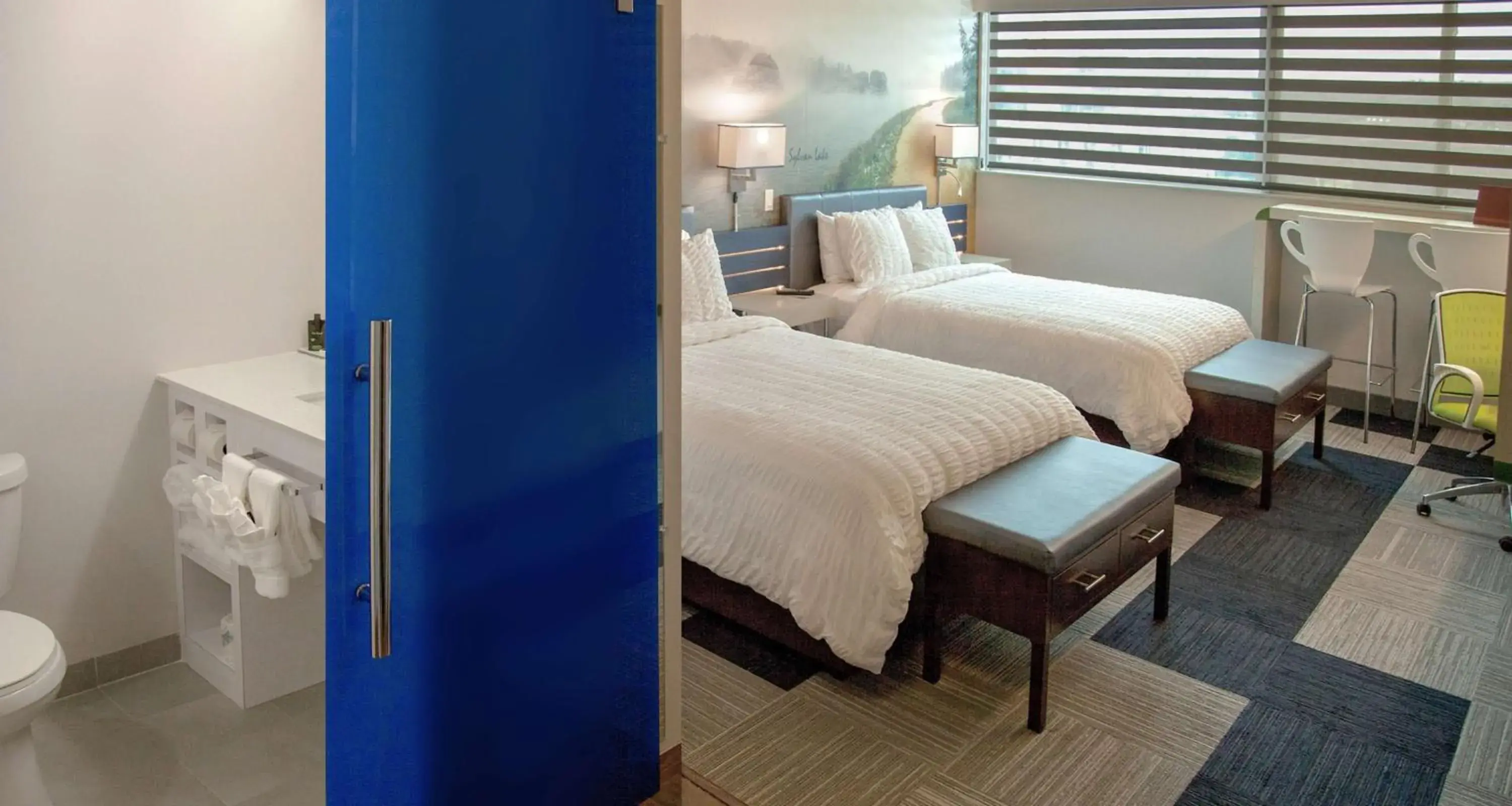 Photo of the whole room, Bed in The Rushmore Hotel & Suites; BW Premier Collection Photo of the whole room, Bed in The Rushmore Hotel & Suites; BW Premier Collection