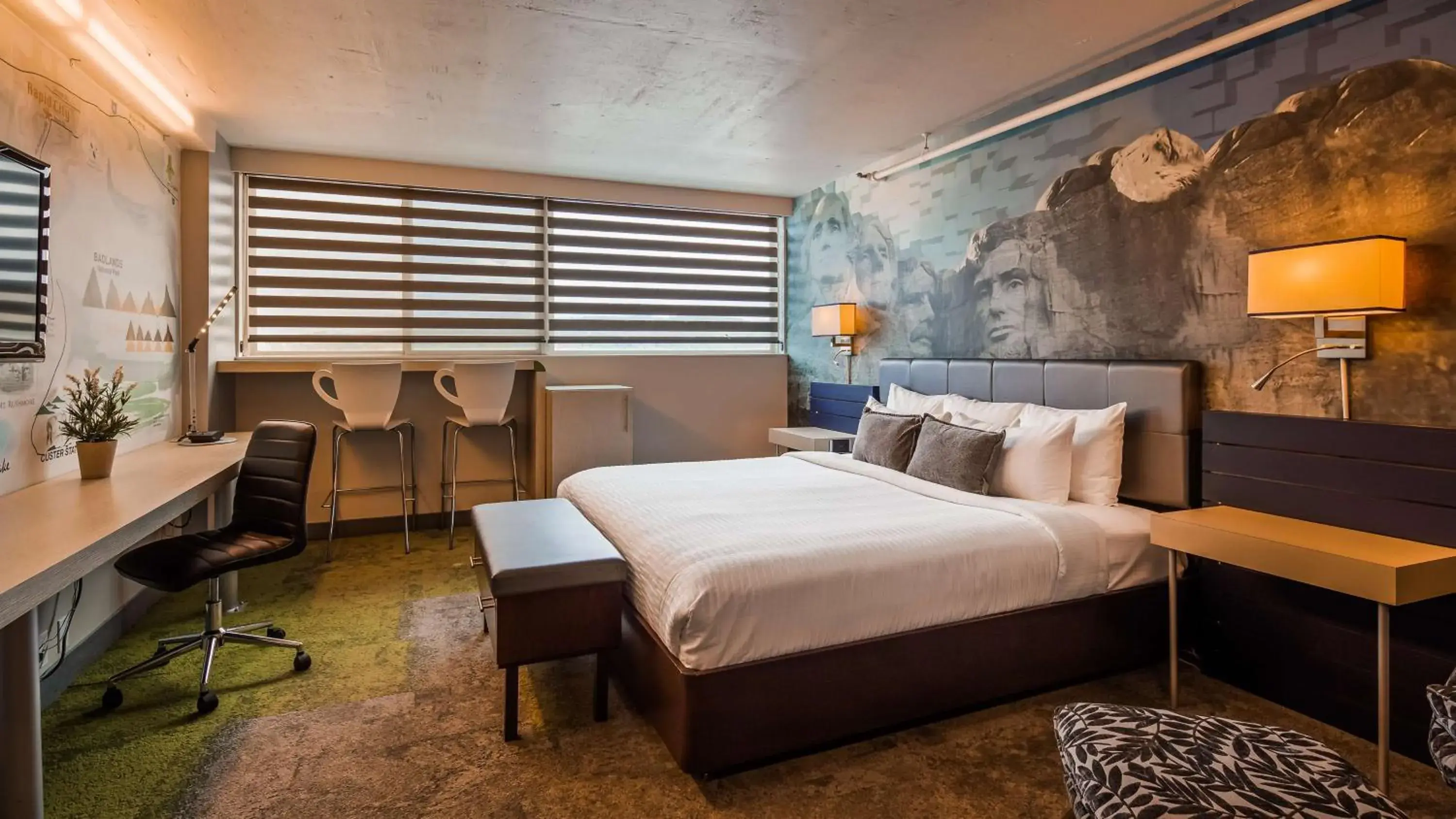 Photo of the whole room, Bed in The Rushmore Hotel & Suites; BW Premier Collection Photo of the whole room, Bed in The Rushmore Hotel & Suites; BW Premier Collection