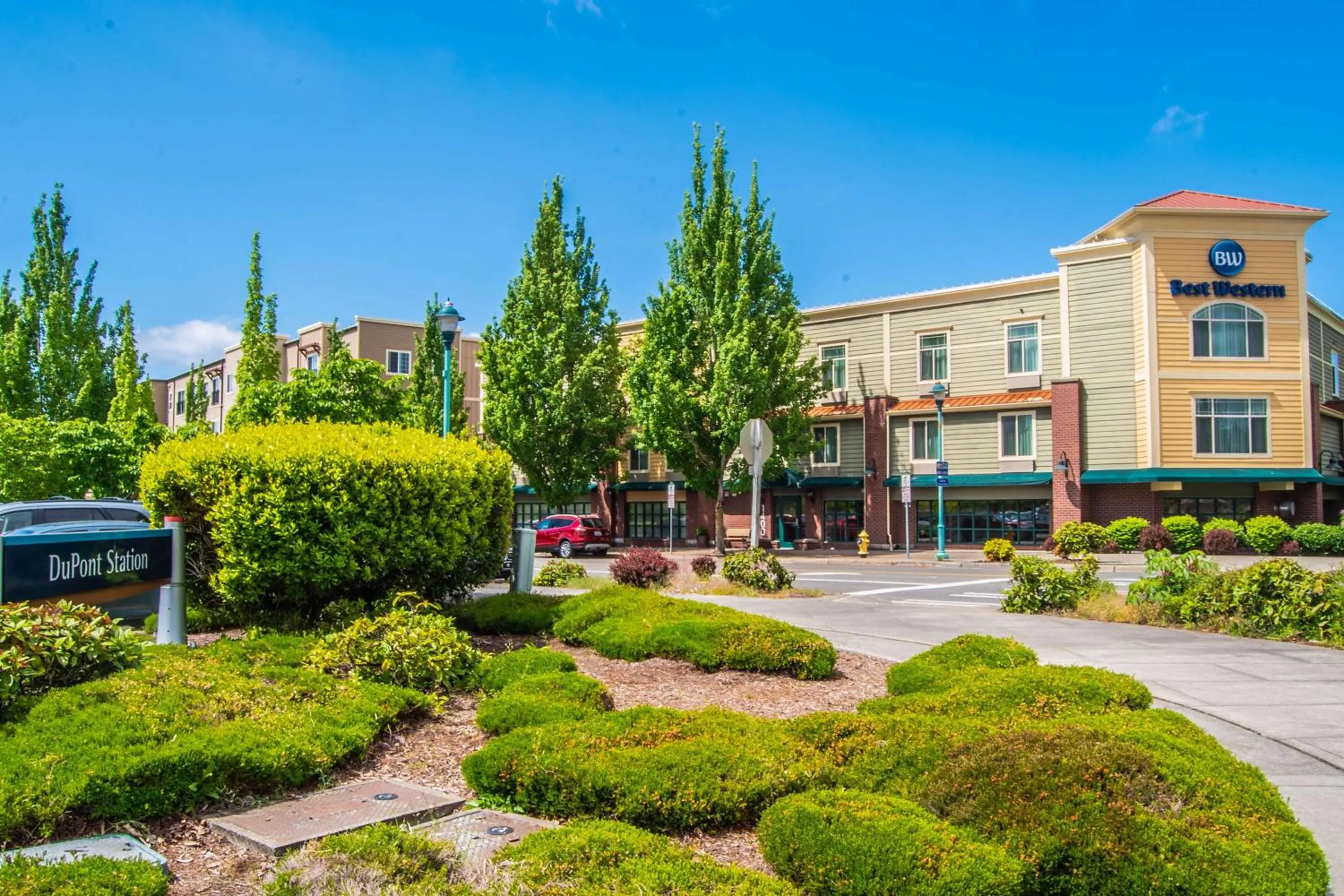 Property building in Best Western Liberty Inn DuPont JBLM