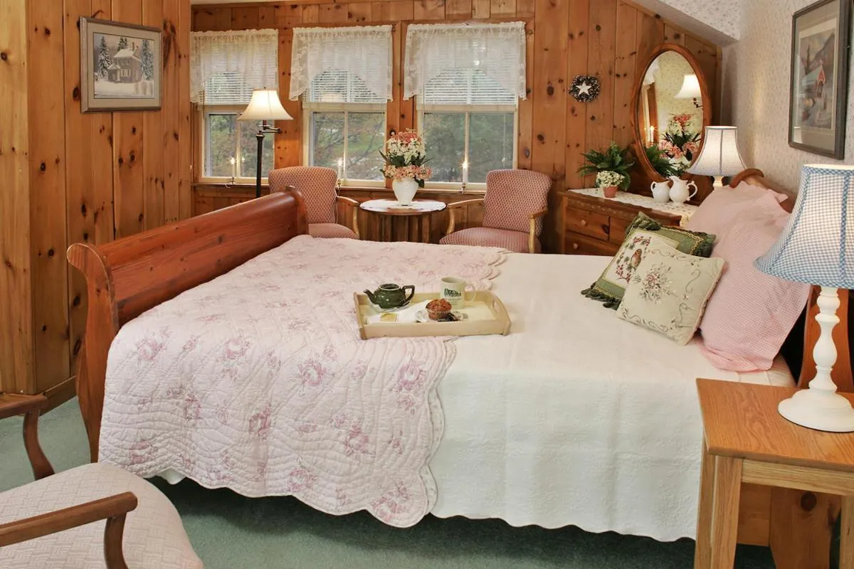 Bedroom, Bed in Inn at Jackson