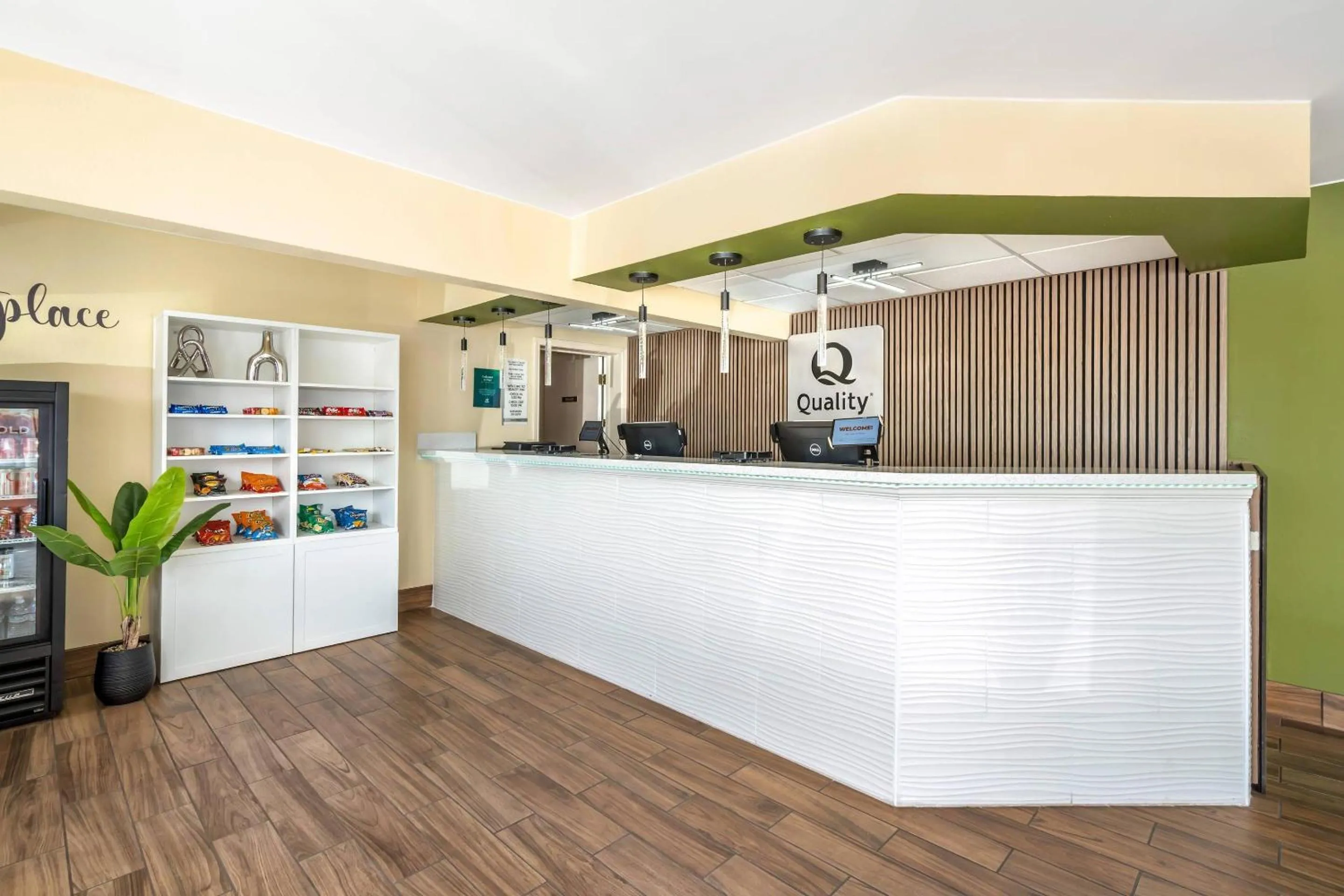 Lobby or reception in Quality Inn Klamath Falls - Crater Lake Gateway