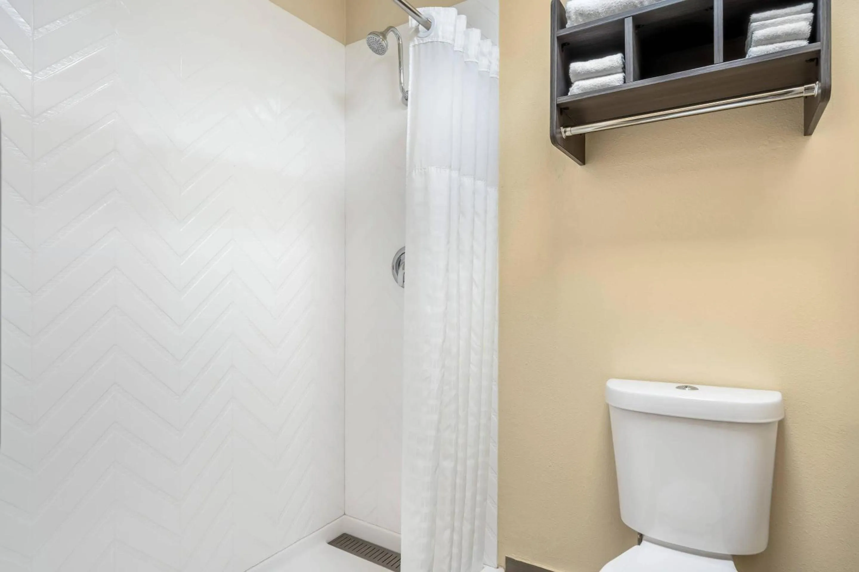 Bedroom in Quality Inn Klamath Falls - Crater Lake Gateway