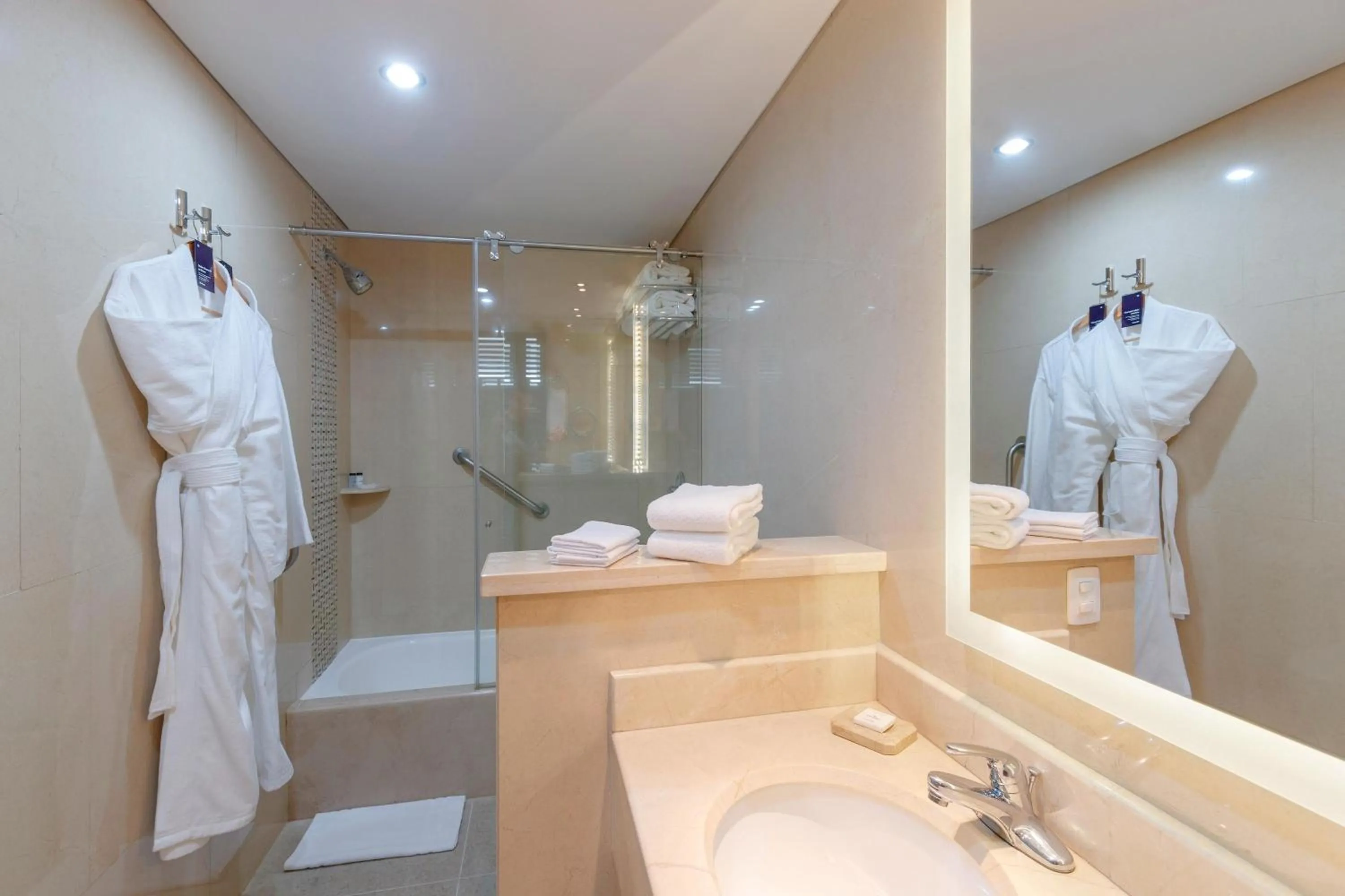 Bathroom in Sheraton Bogotá Hotel