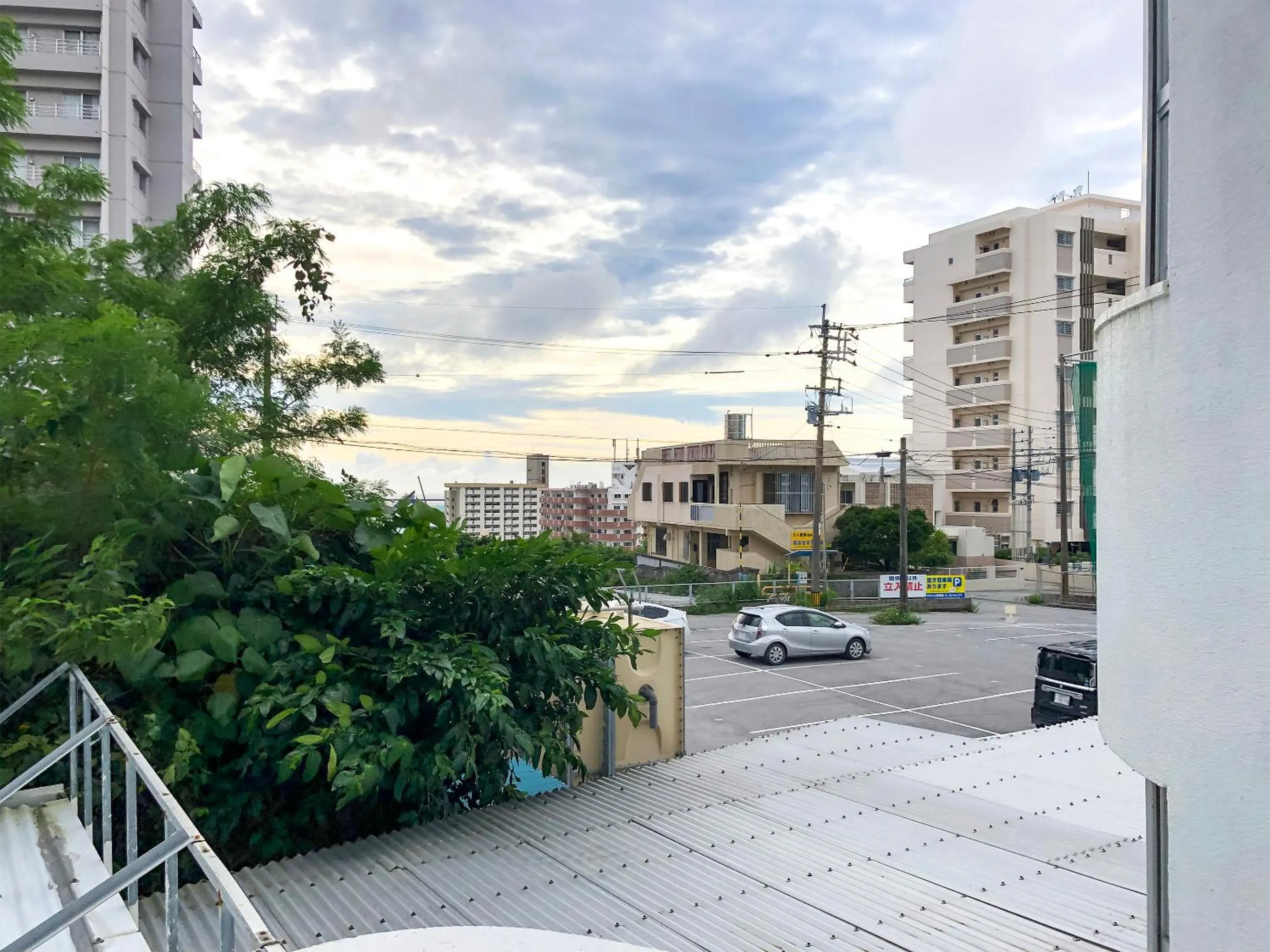 Balcony/Terrace in Sunset Hills Inn Naha