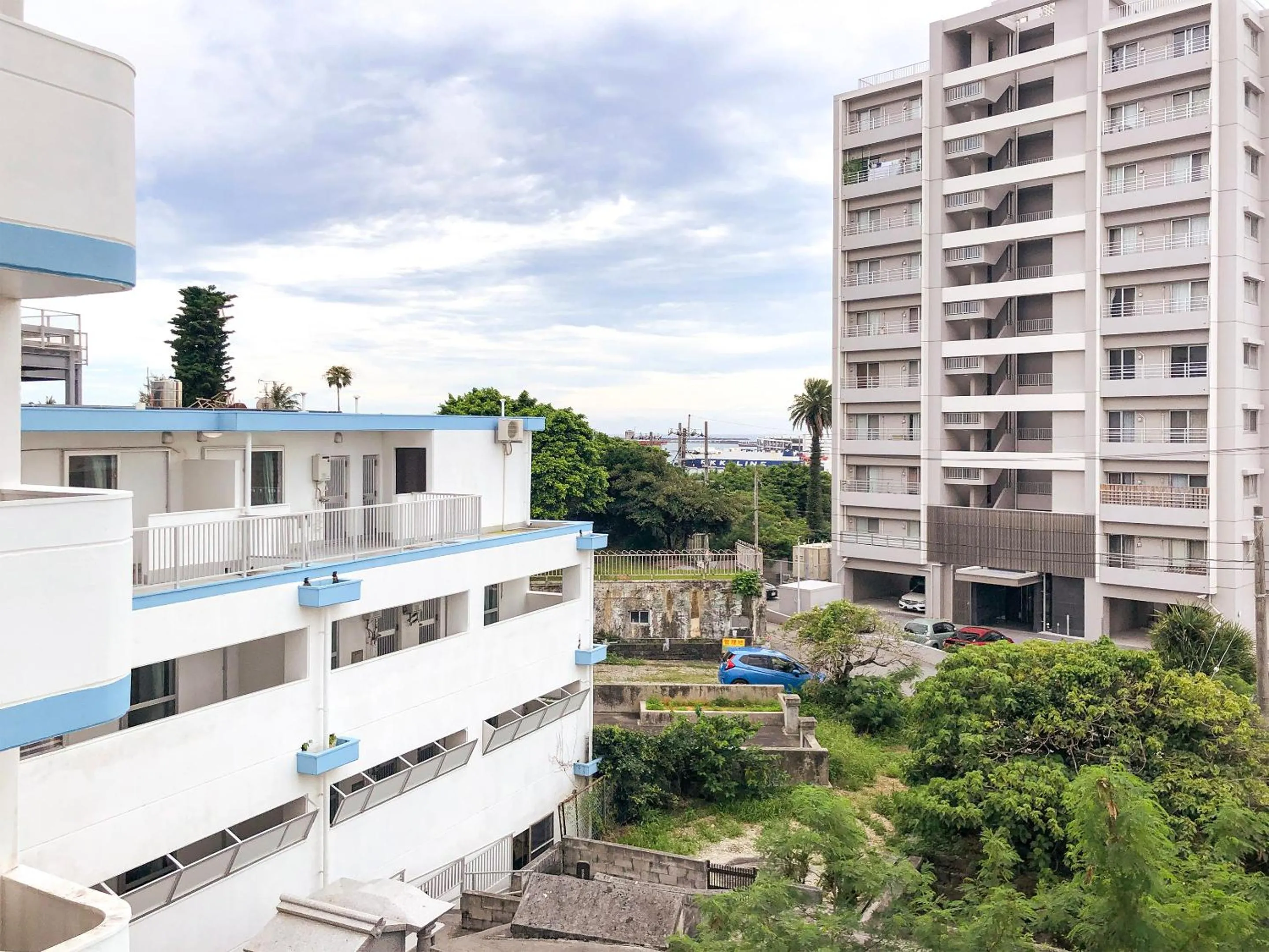 City view in Sunset Hills Inn Naha