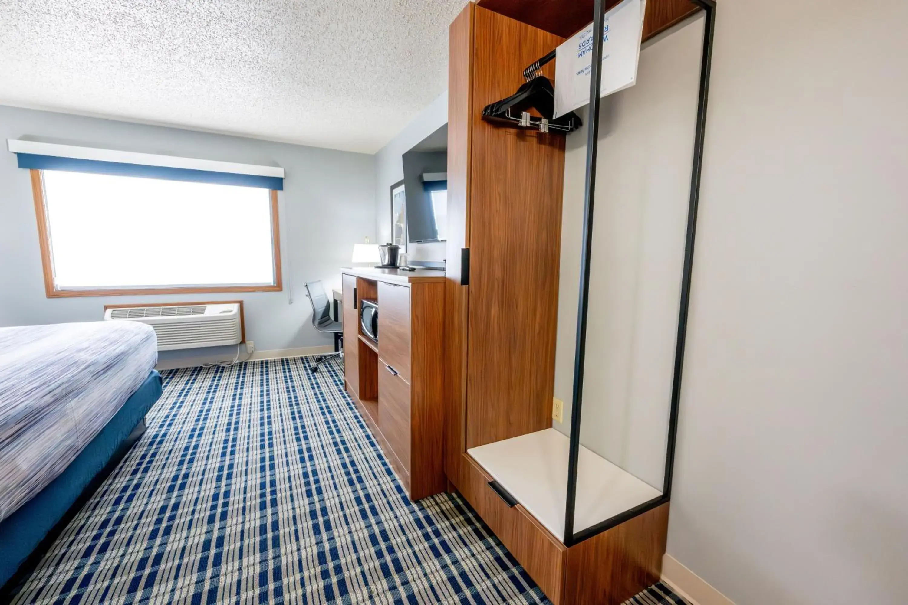 Photo of the whole room, Bed in AmericInn by Wyndham Sturgeon Bay Photo of the whole room, Bed in AmericInn by Wyndham Sturgeon Bay