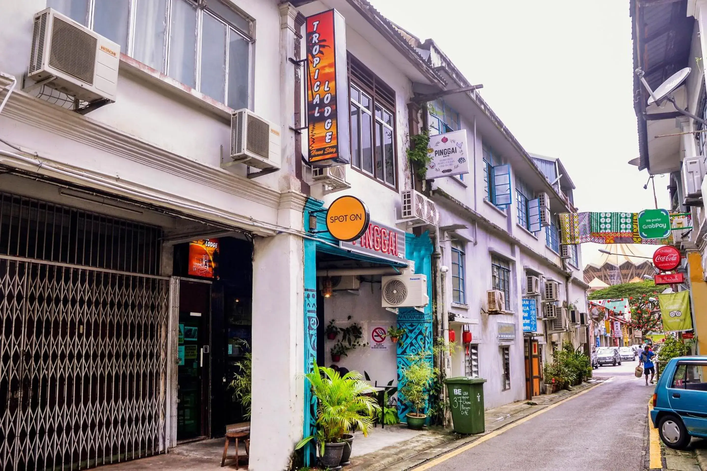 Facade/entrance in Hotel O Tropical Lodge Facade/entrance in Hotel O Tropical Lodge