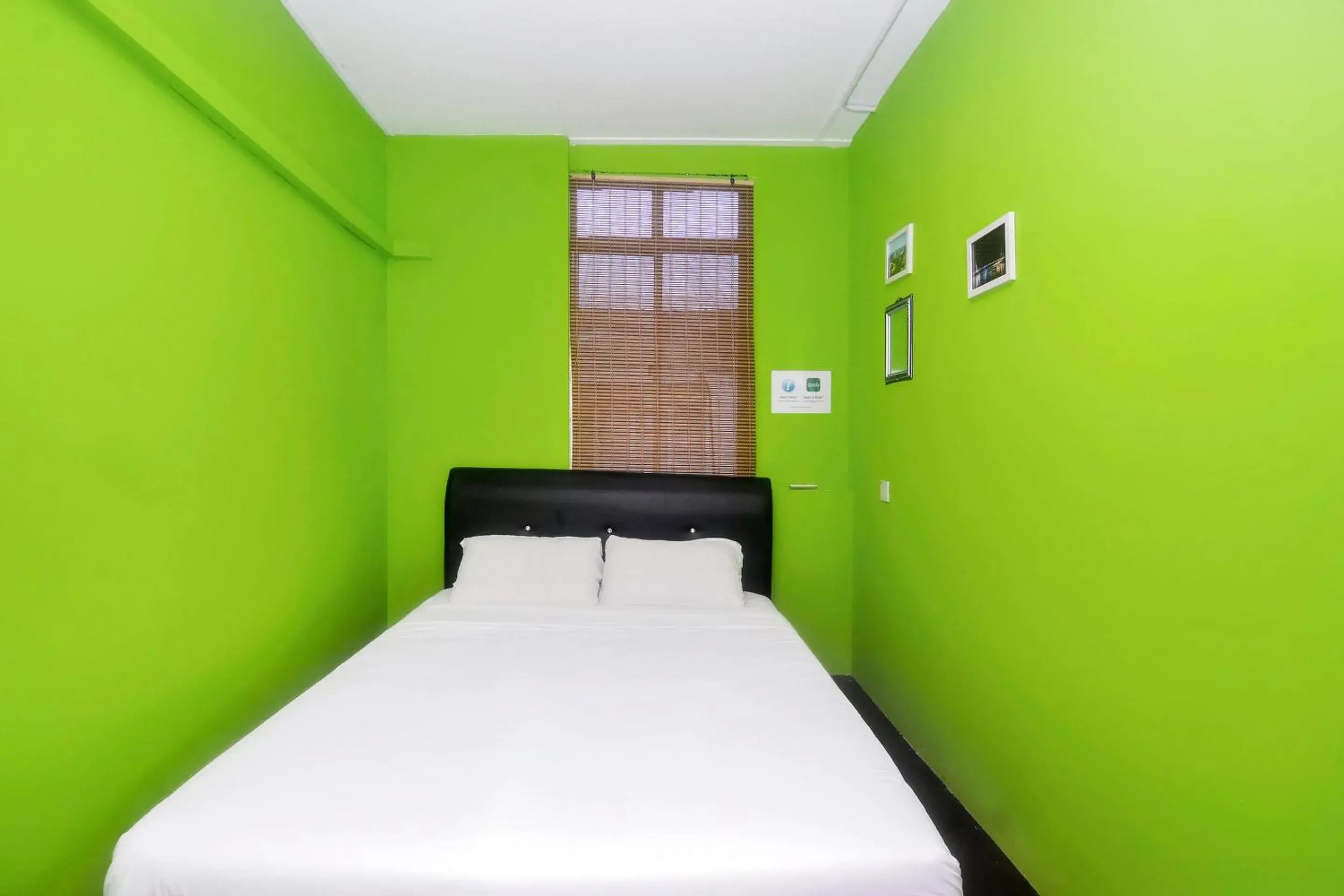 Bedroom in Hotel O Tropical Lodge Bedroom in Hotel O Tropical Lodge