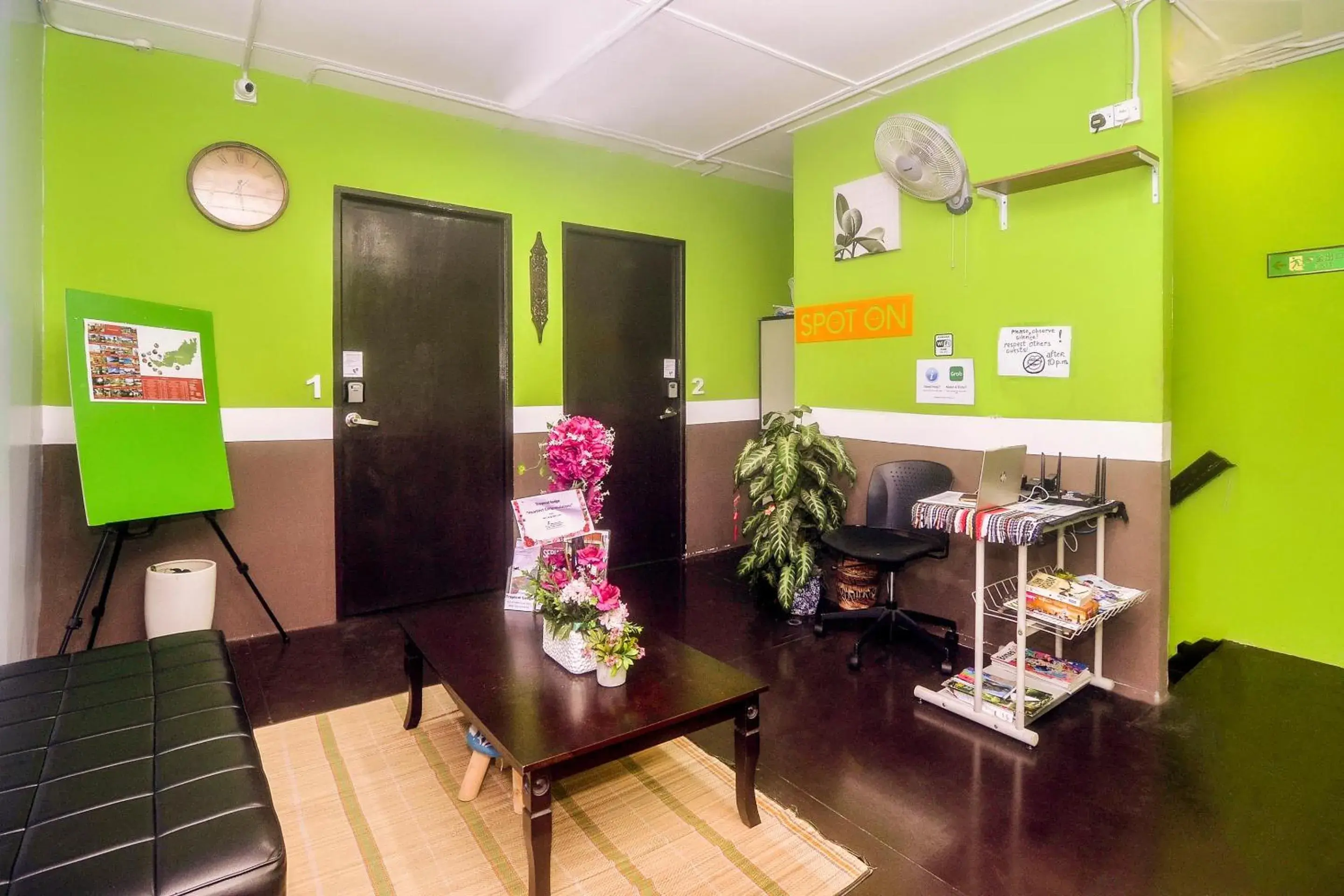 Lobby or reception in Hotel O Tropical Lodge Lobby or reception in Hotel O Tropical Lodge