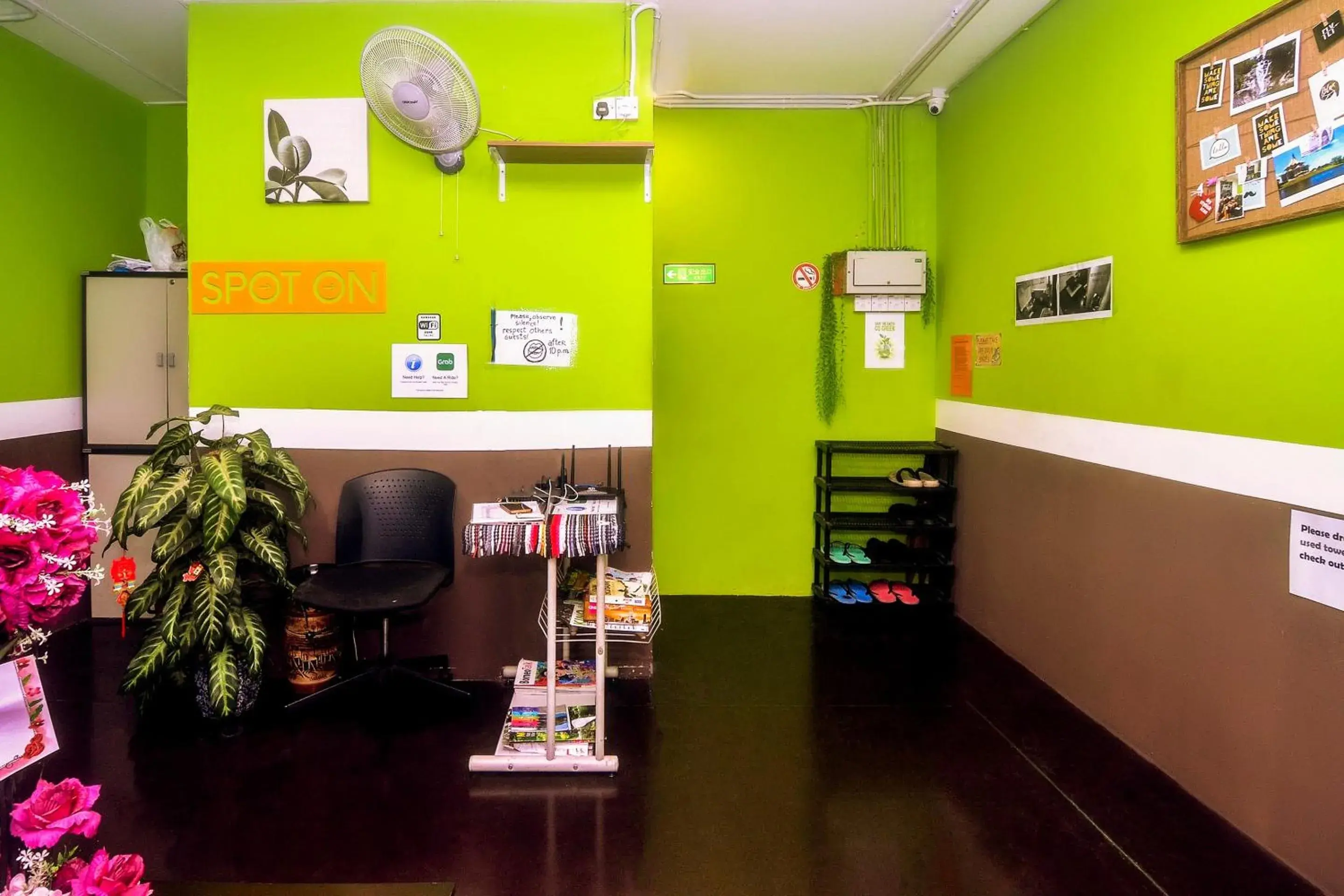 Lobby or reception in Hotel O Tropical Lodge Lobby or reception in Hotel O Tropical Lodge