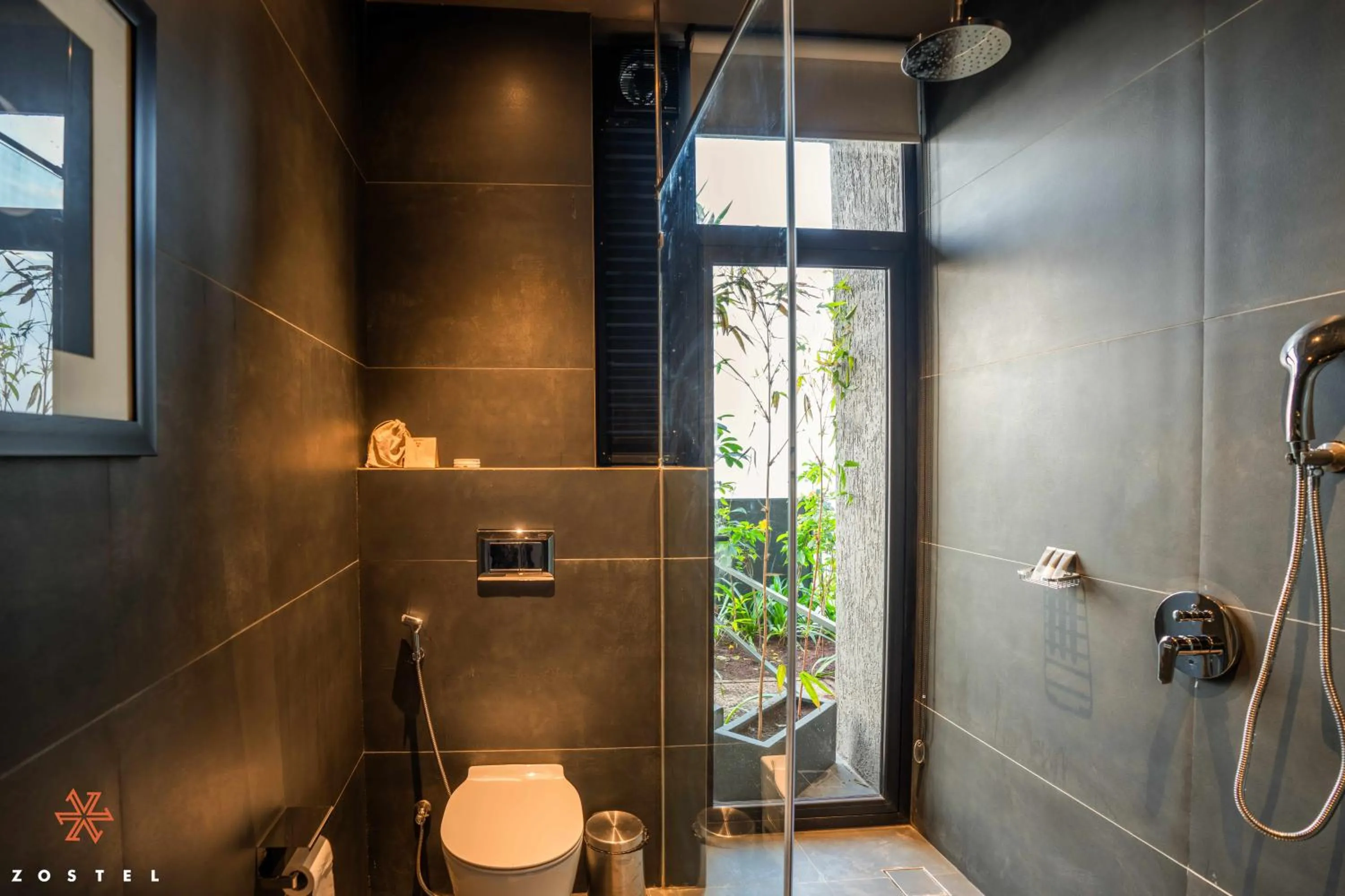 Shower in Zostel Plus Panchgani