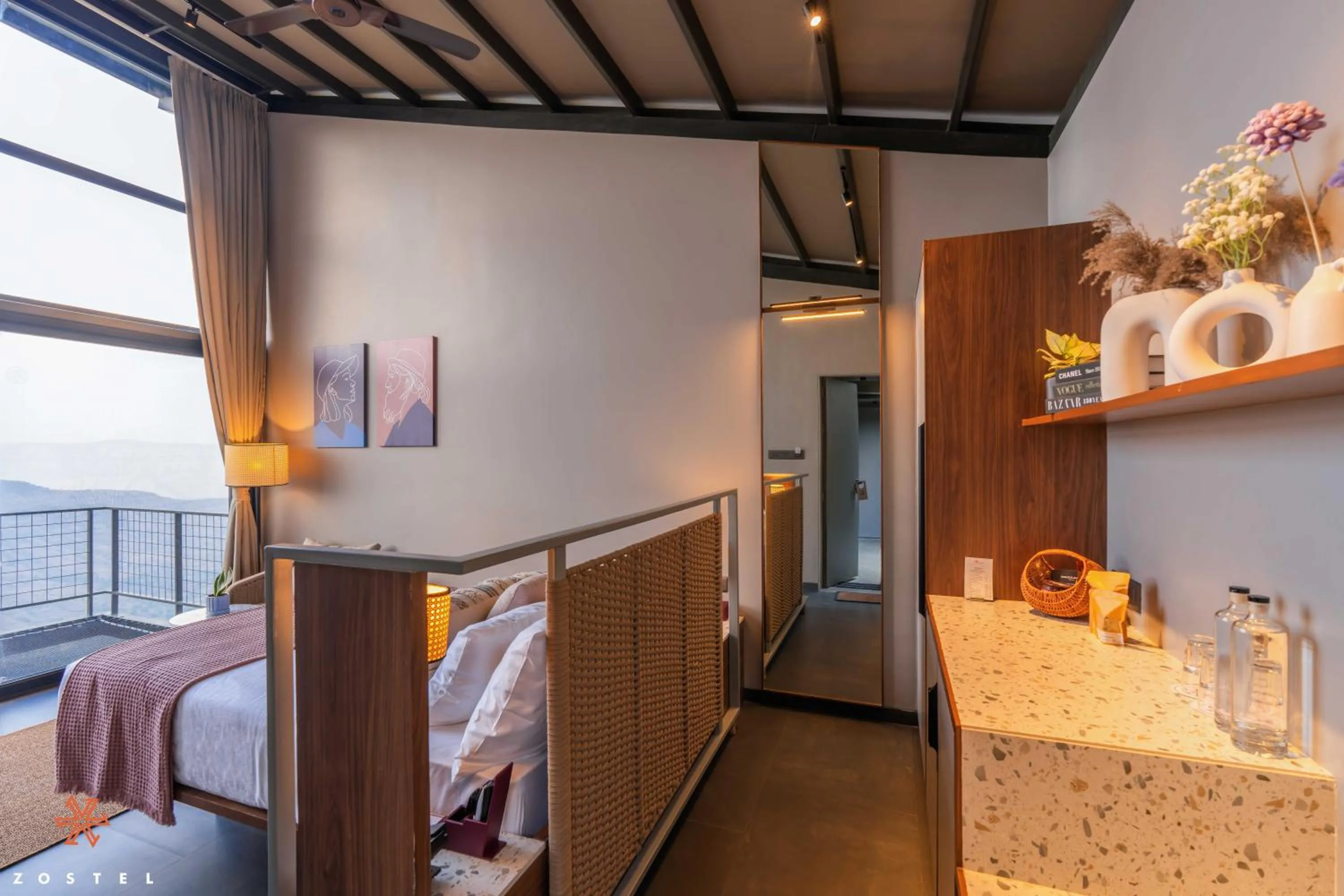 Bed in Zostel Plus Panchgani