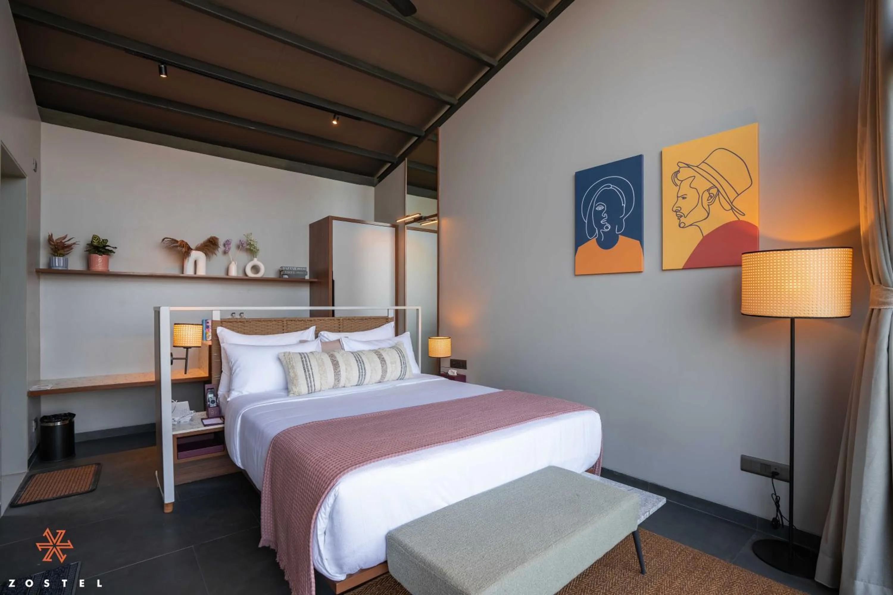 Bed in Zostel Plus Panchgani