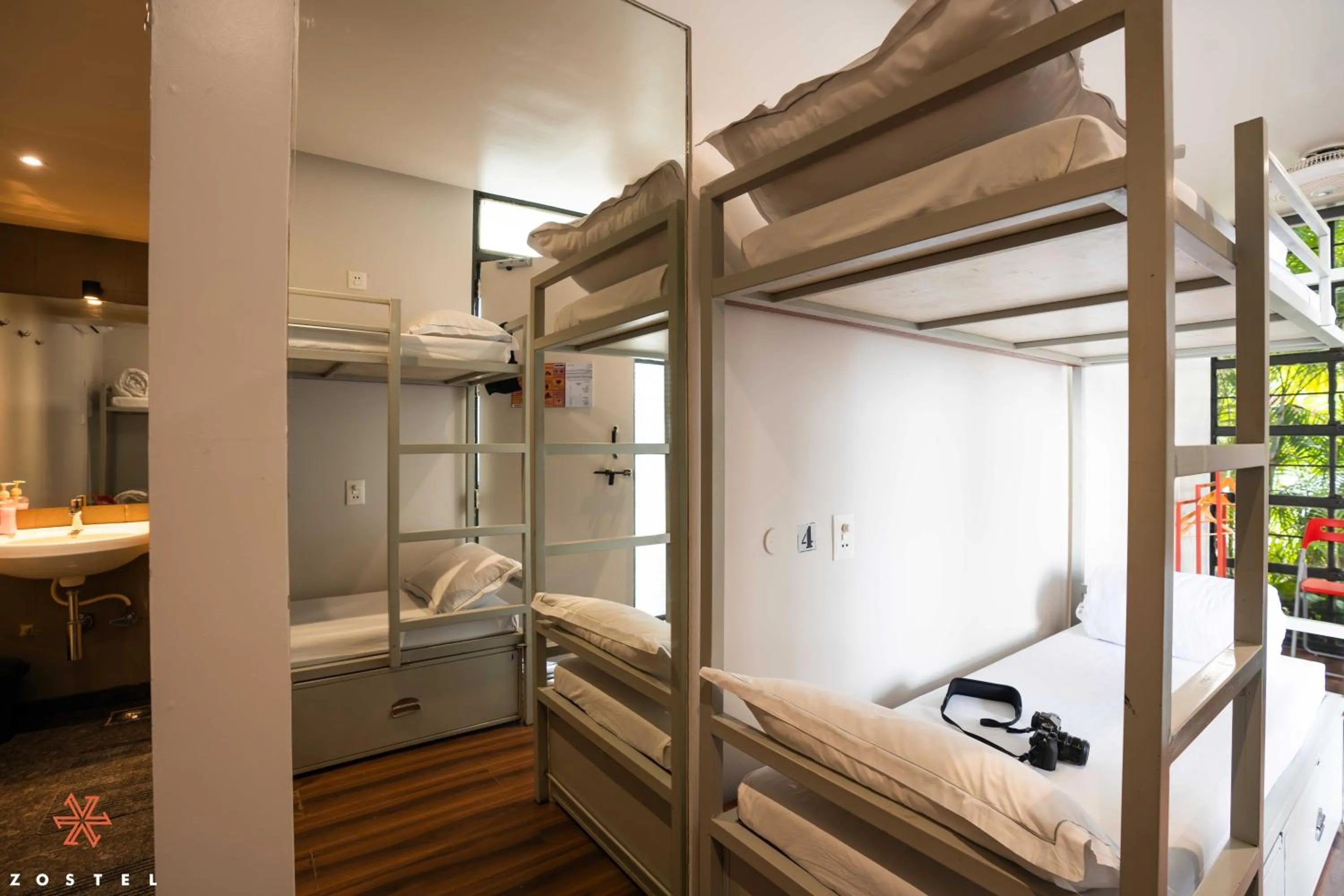 Bed in Zostel Plus Panchgani