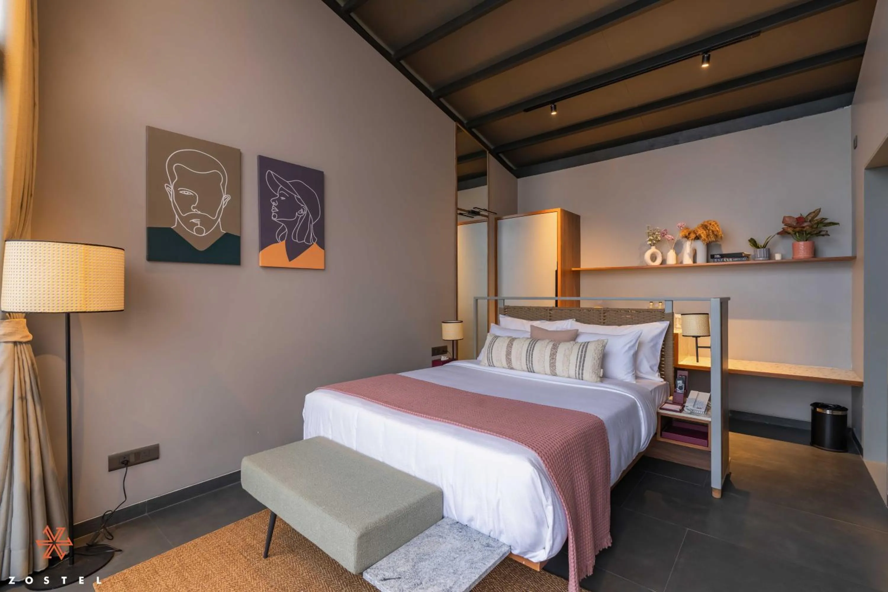 Bed in Zostel Plus Panchgani