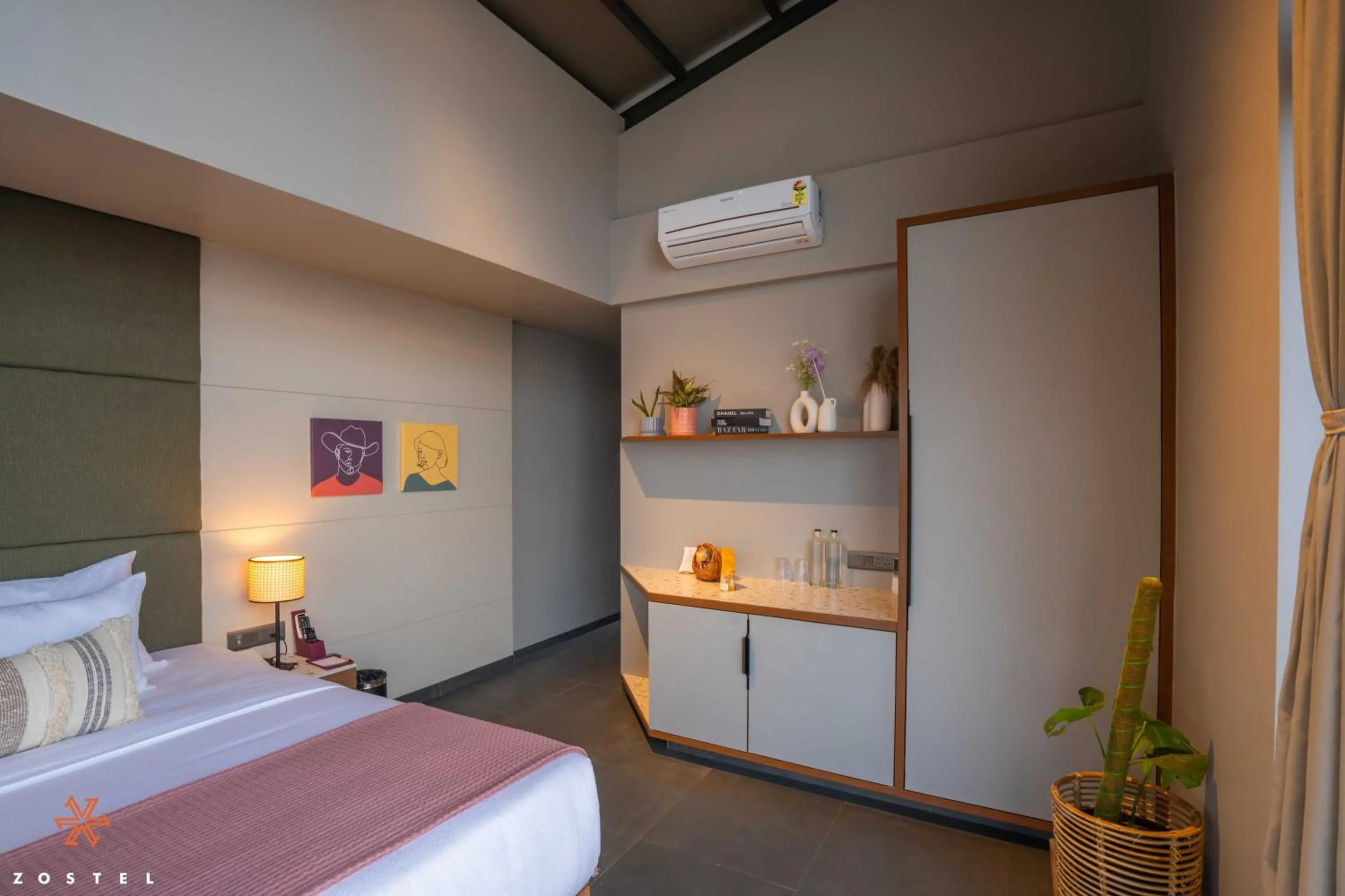 Bed in Zostel Plus Panchgani