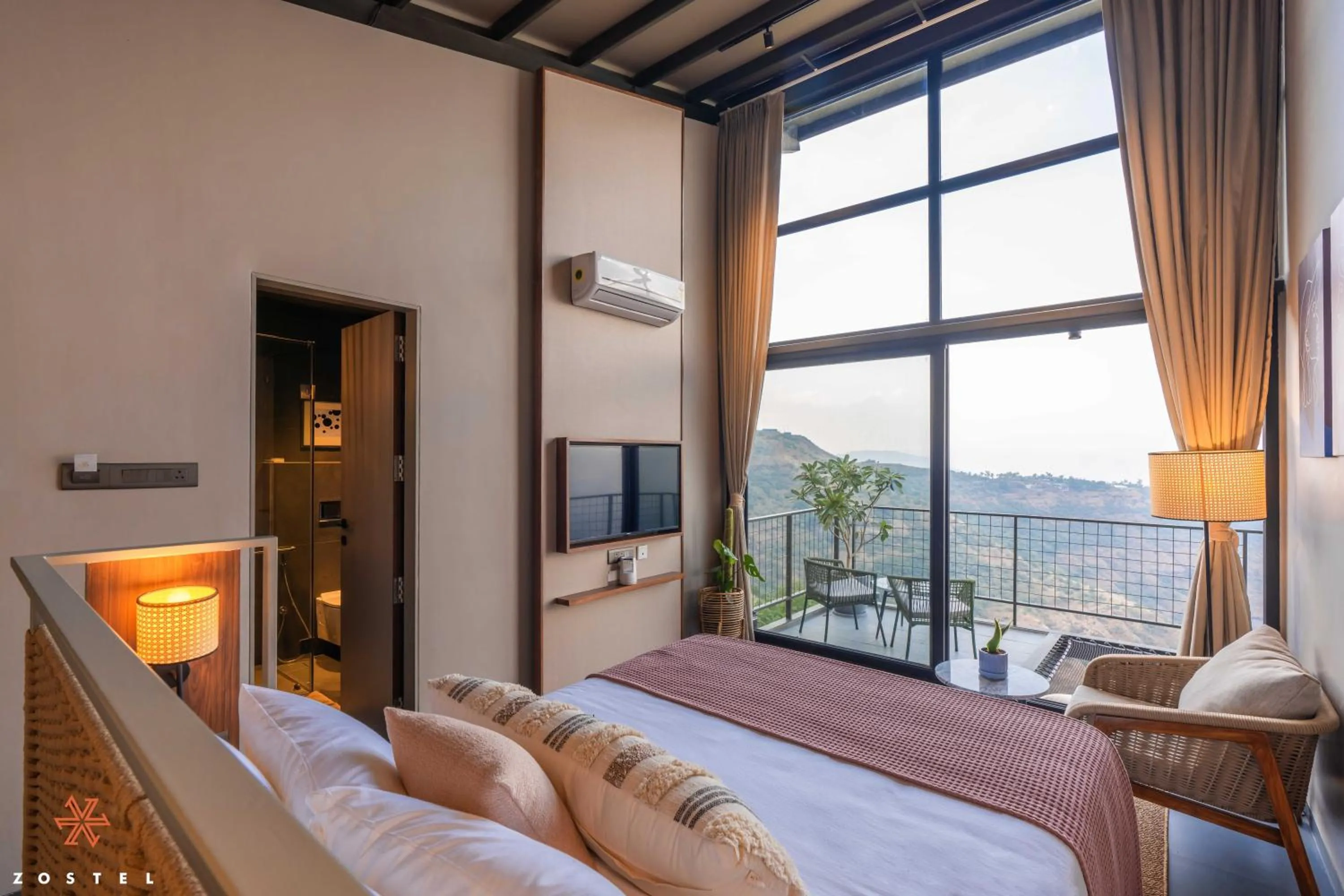 Balcony/Terrace, Bed in Zostel Plus Panchgani