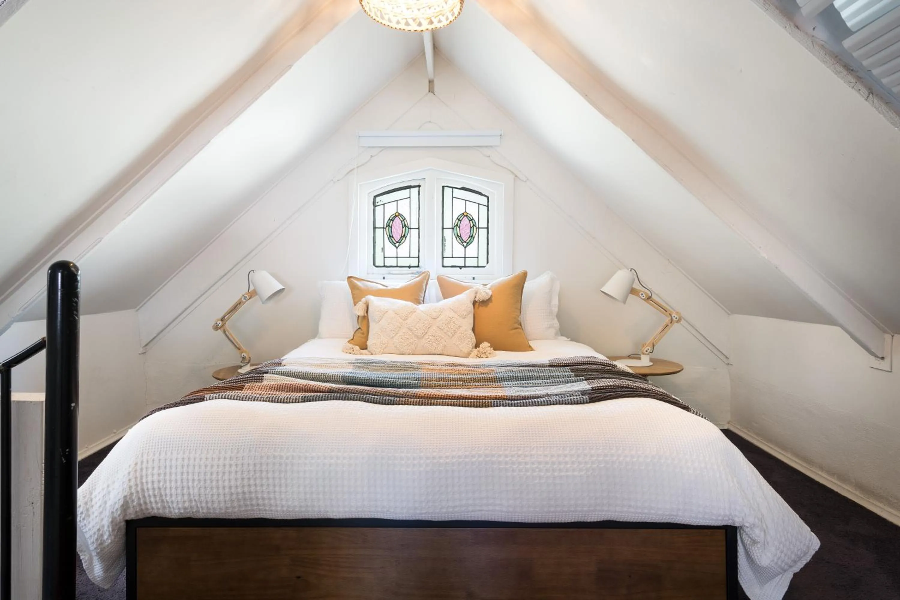 Bed in Amazing Apartment, Beautiful Location - FREE WIFI