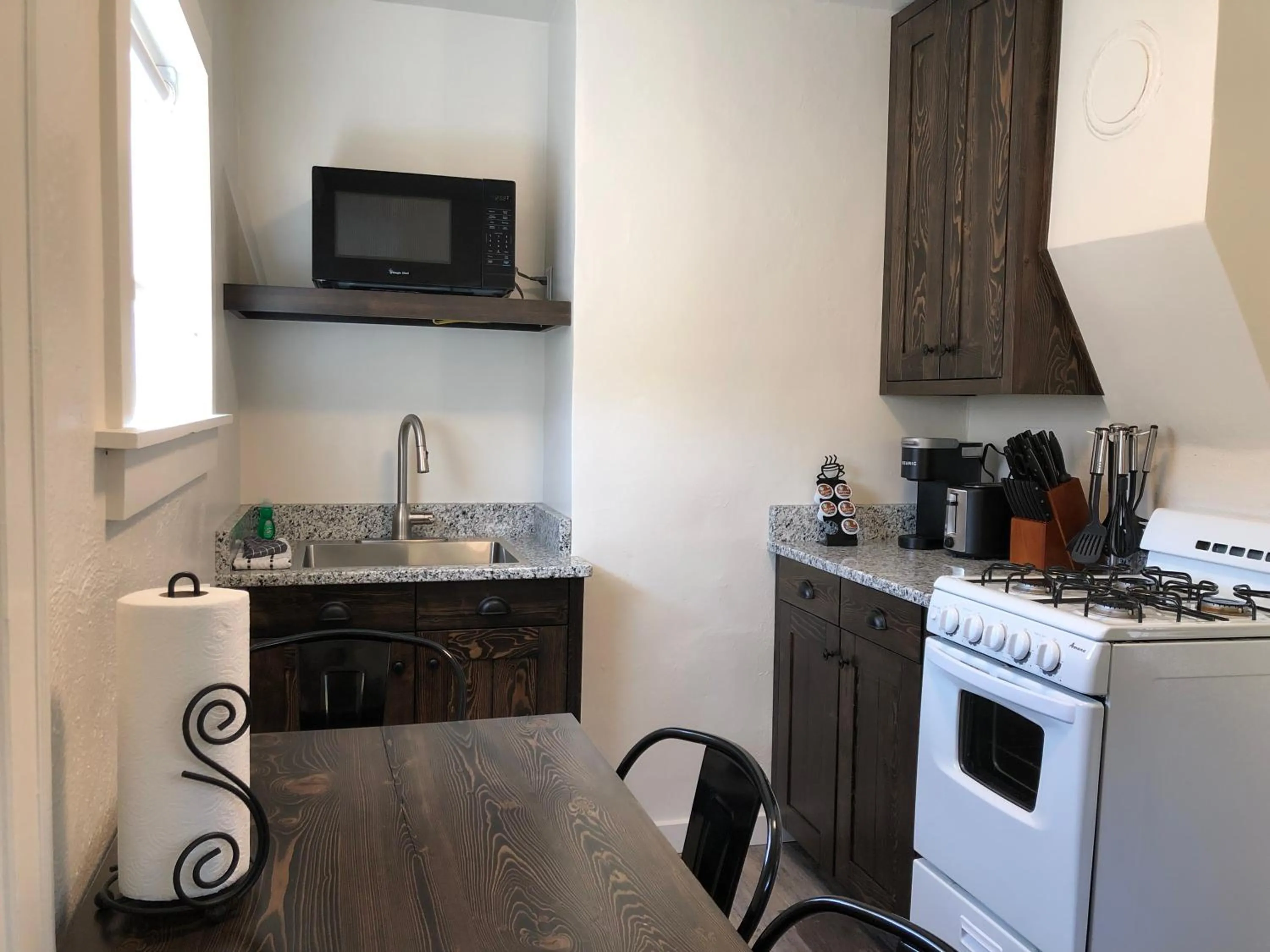 Yellowstone Riverside Cottages