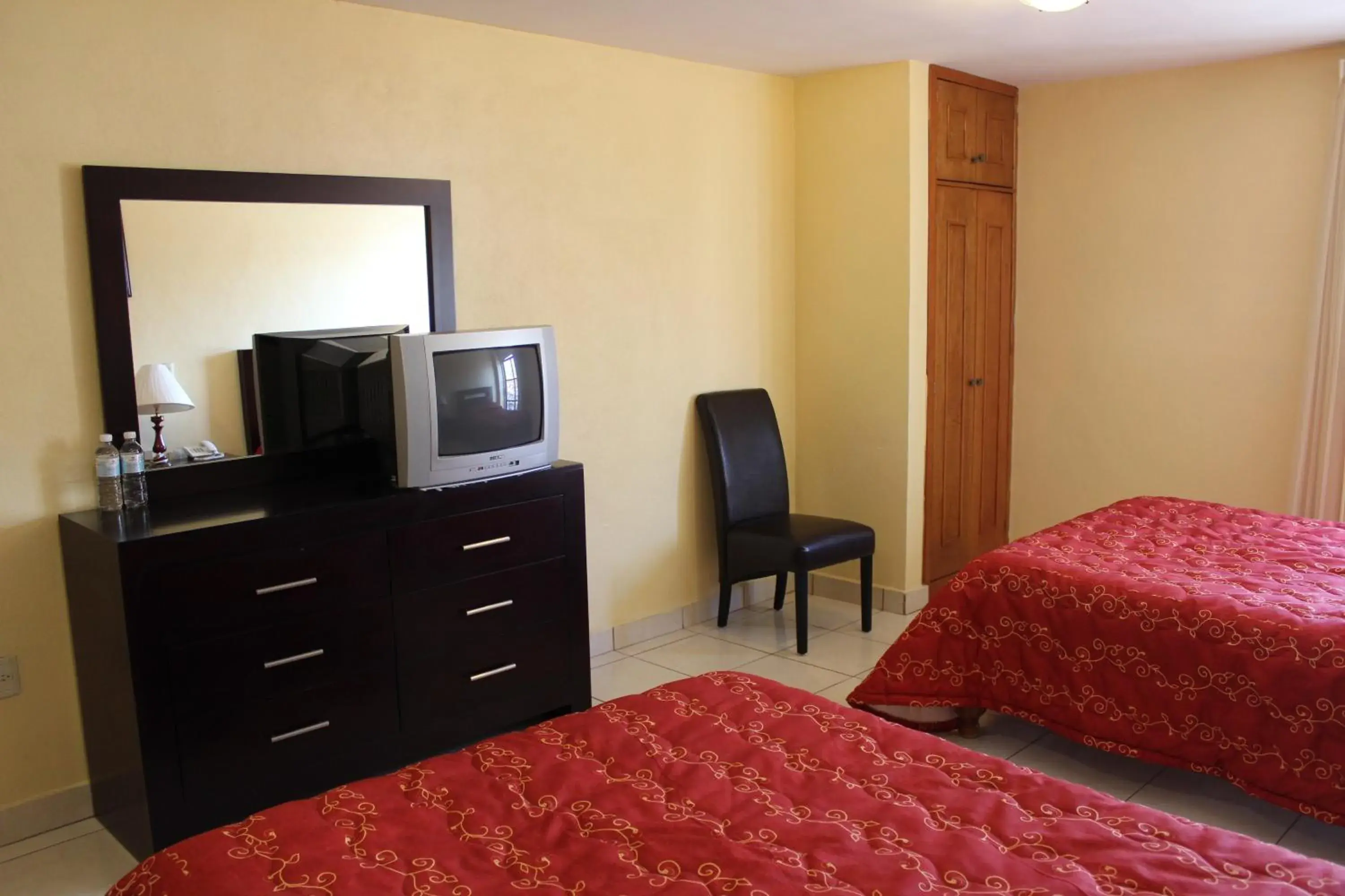 Double Room with Two Double Beds in Hotel Conquistadores Double Room with Two Double Beds in Hotel Conquistadores