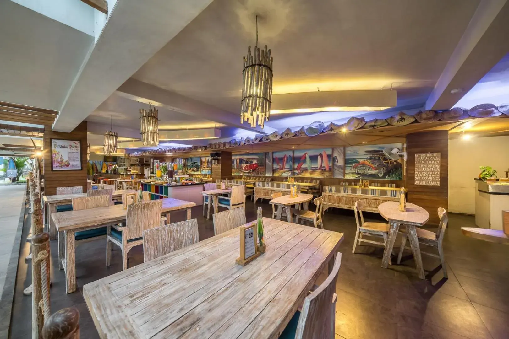 Restaurant/places to eat in Bliss Surfer Hotel Legian Restaurant/places to eat in Bliss Surfer Hotel Legian