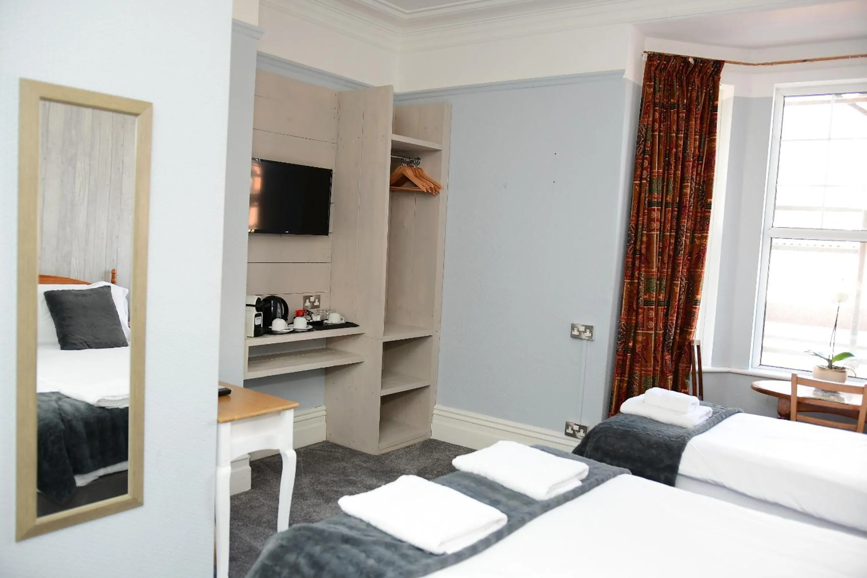 Bedroom, Bed in Vikings Accommodation