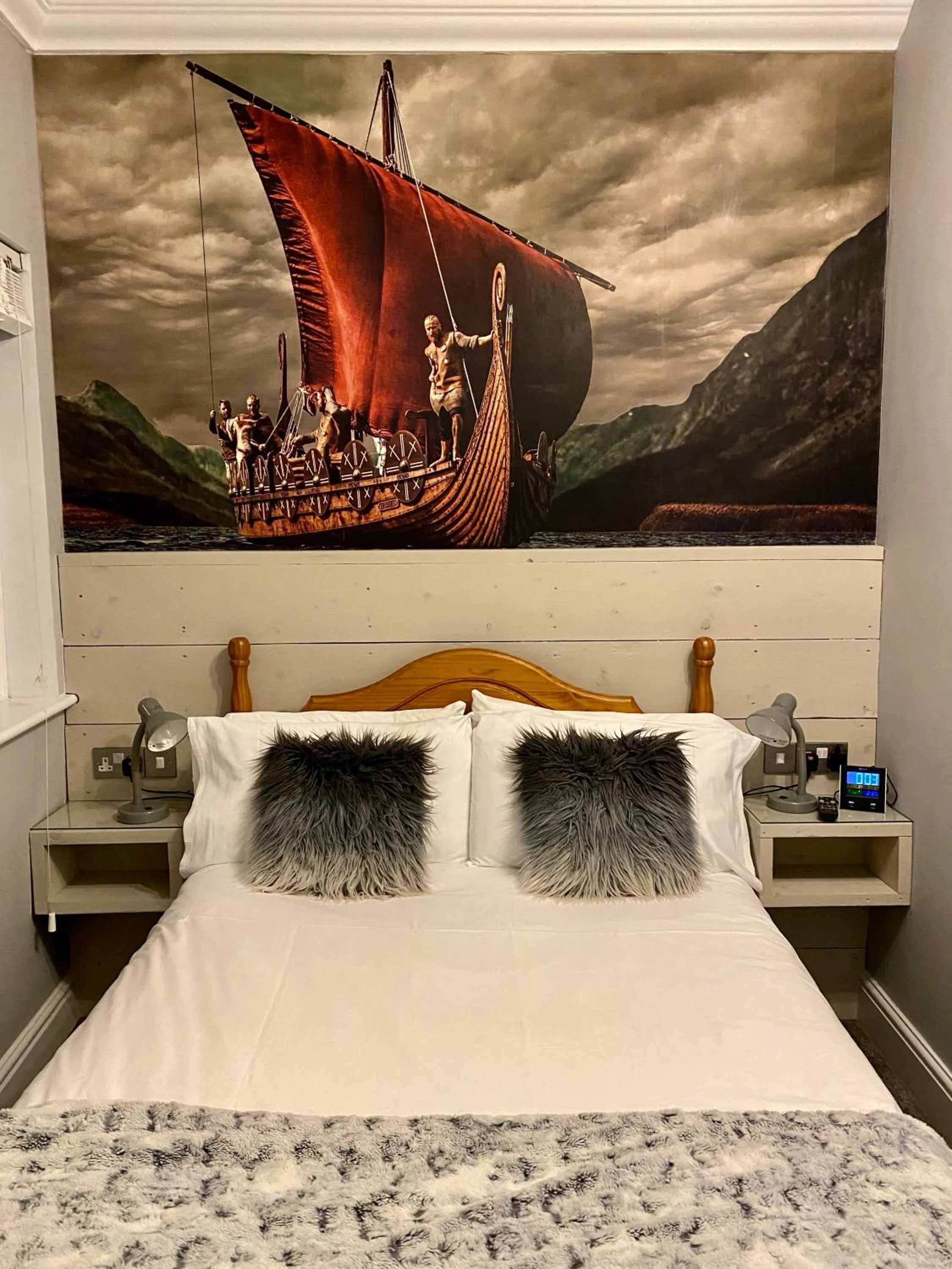 Bedroom, Bed in Vikings Accommodation