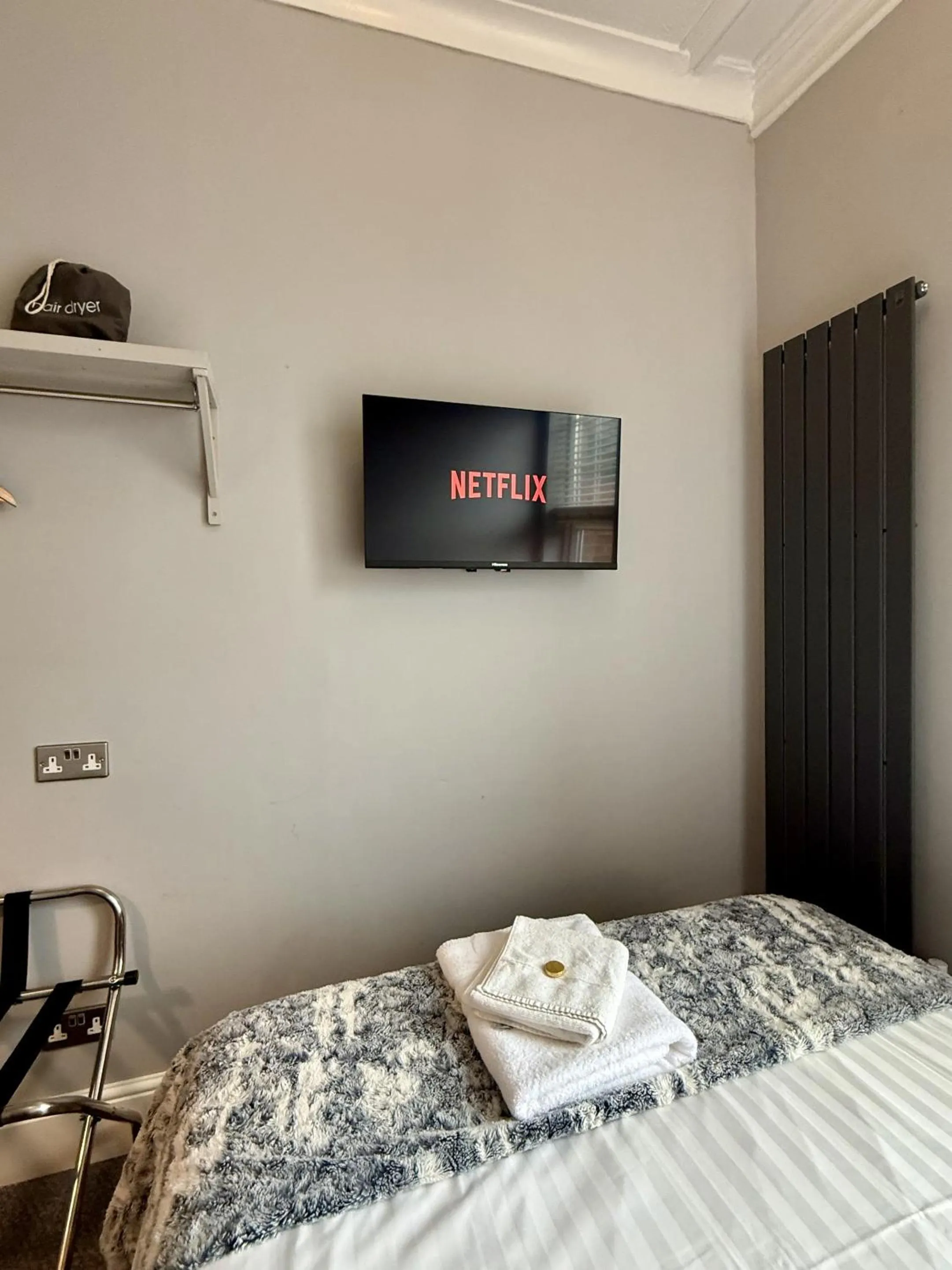 Bedroom, Bed in Vikings Accommodation