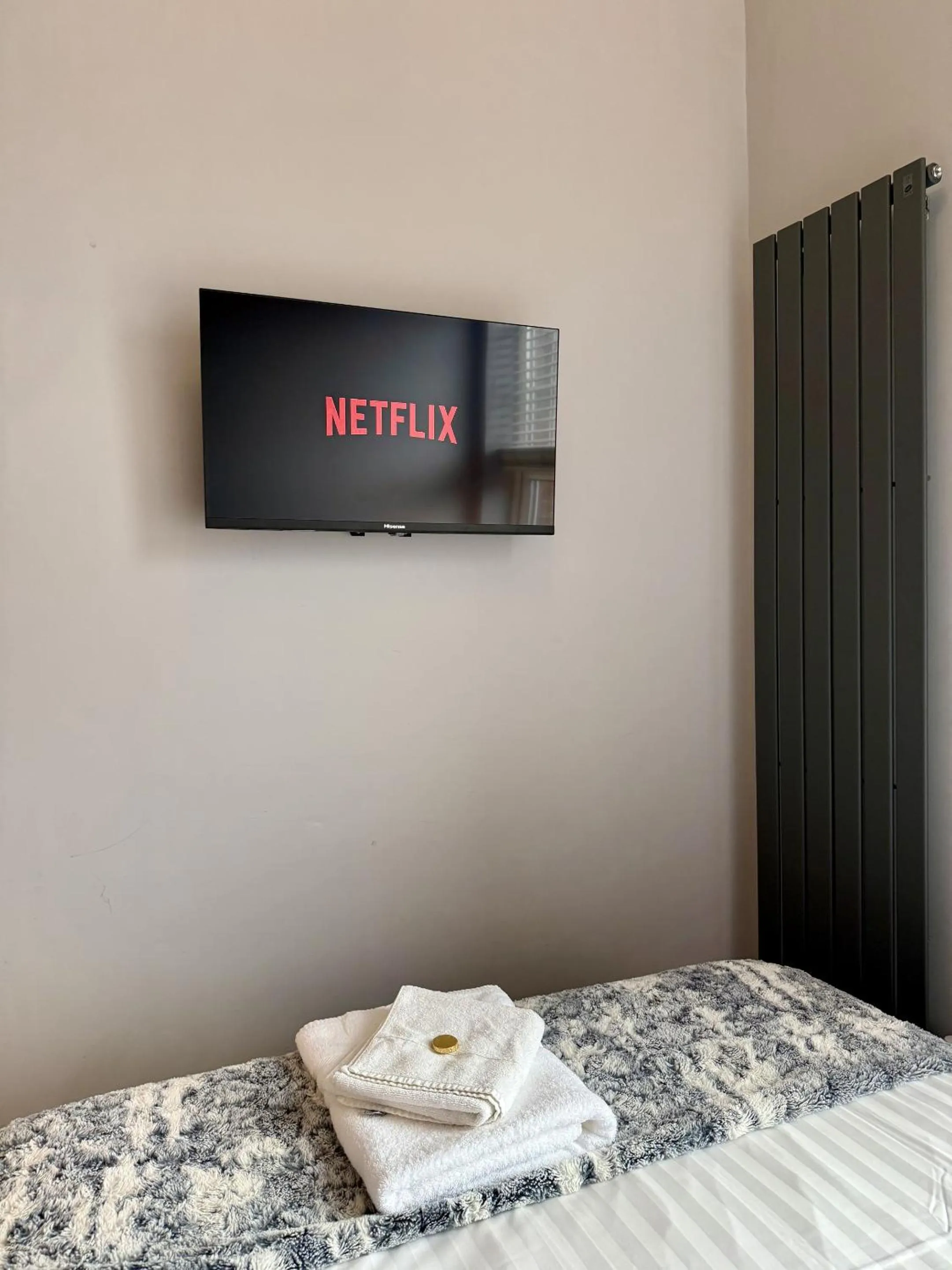 Bedroom, Bed in Vikings Accommodation