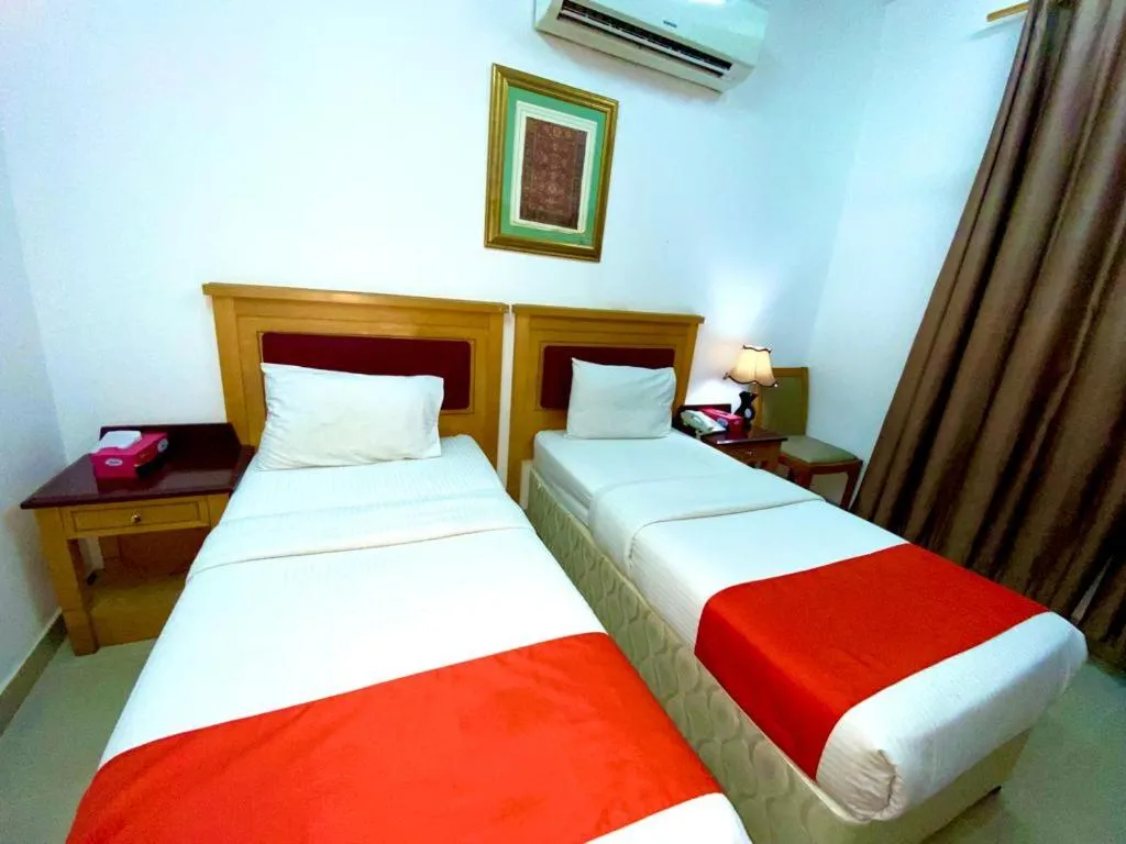 Bedroom, Bed in Savoy Inn Hotel Apartments