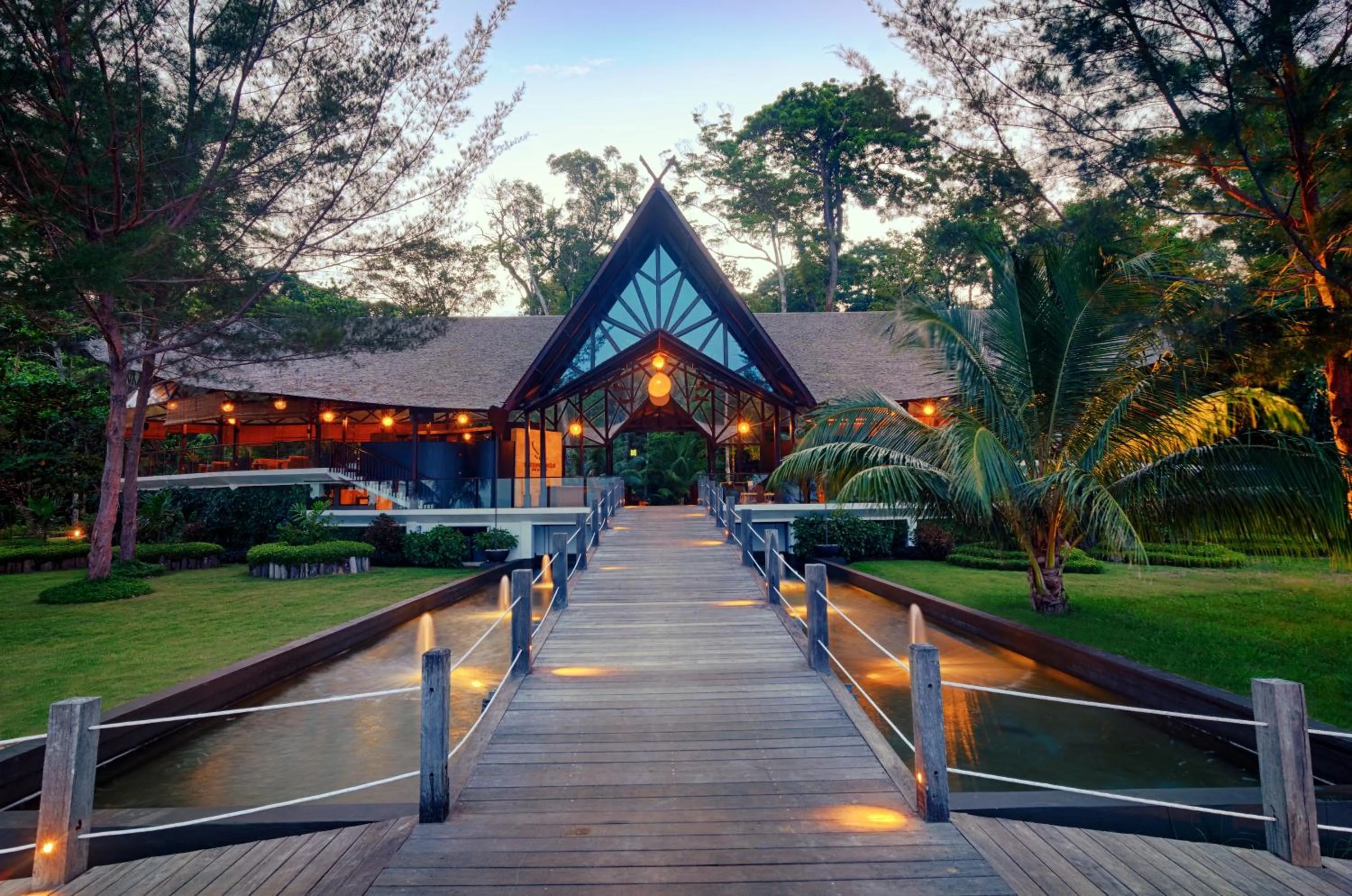 Property building in Borneo Eagle Resort