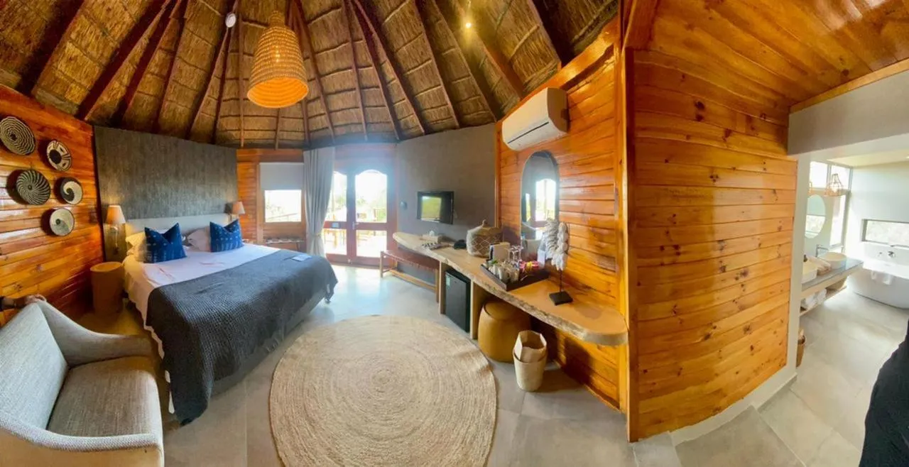 Bed in Garden Route Game Lodge