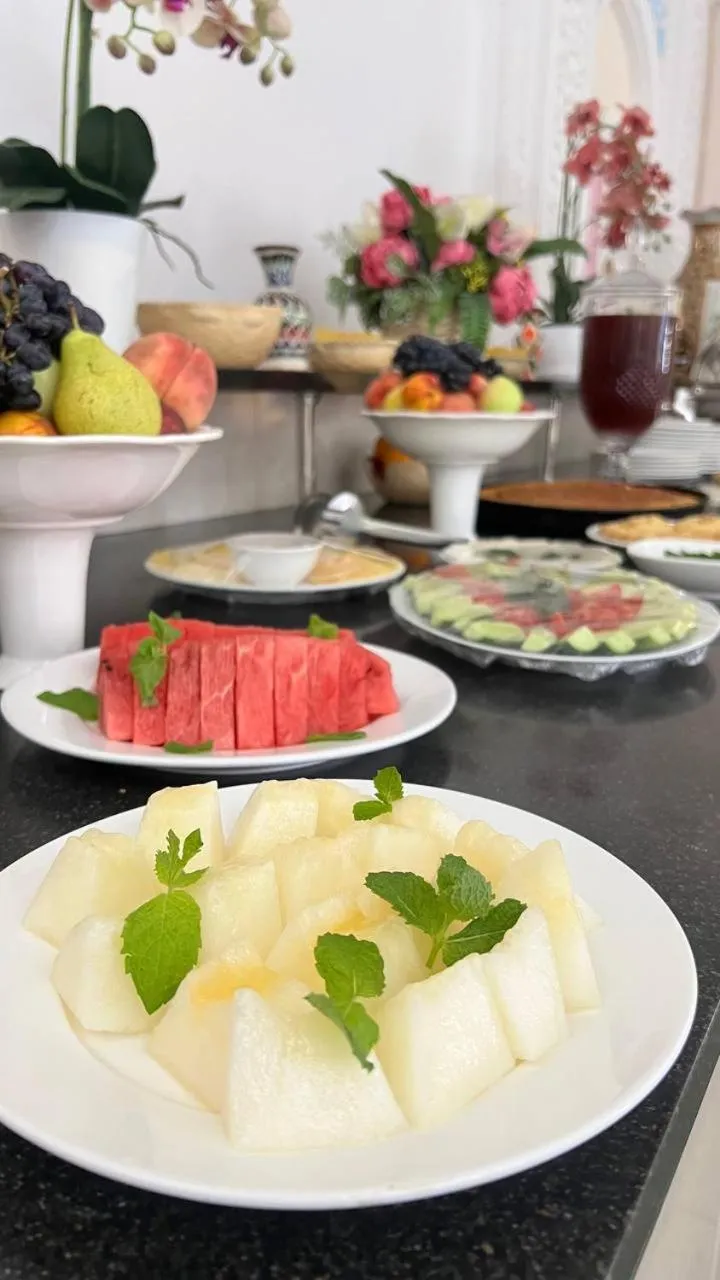 Food and drinks in Hotel Caravan Serail