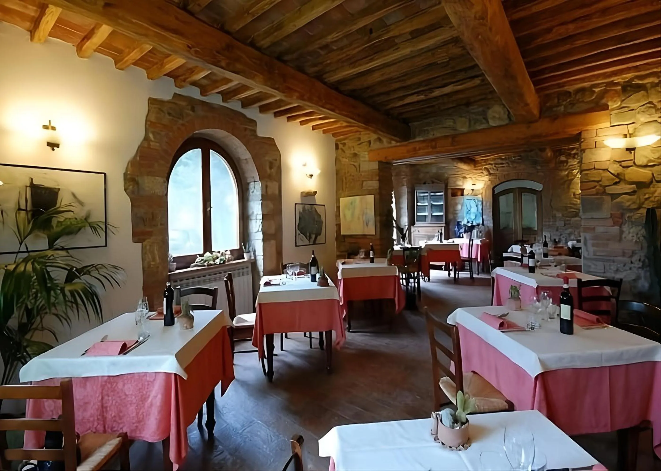 Restaurant/places to eat in Hotel Giogliano