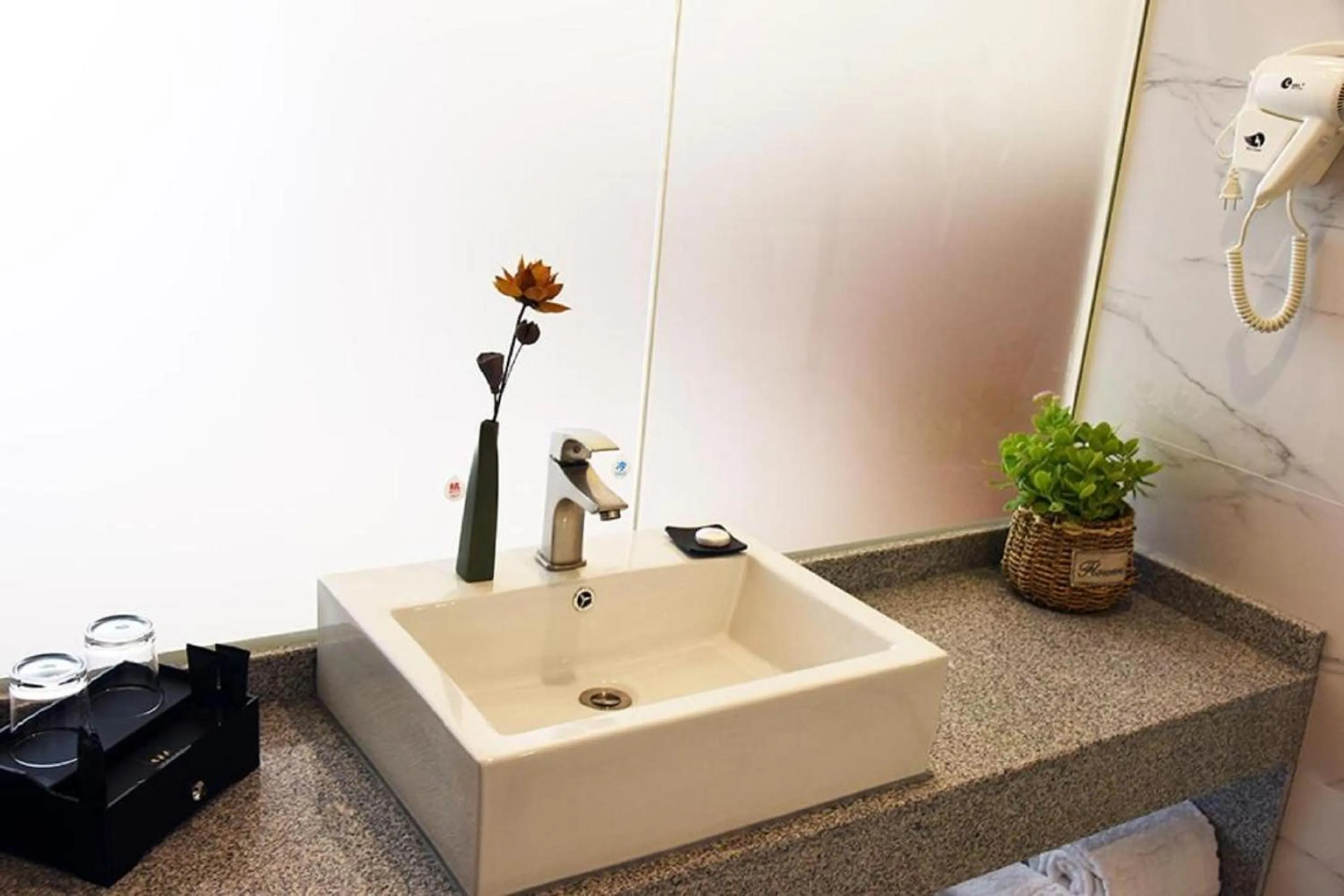 Lin Ting Holiday Hotel Pudong Airport