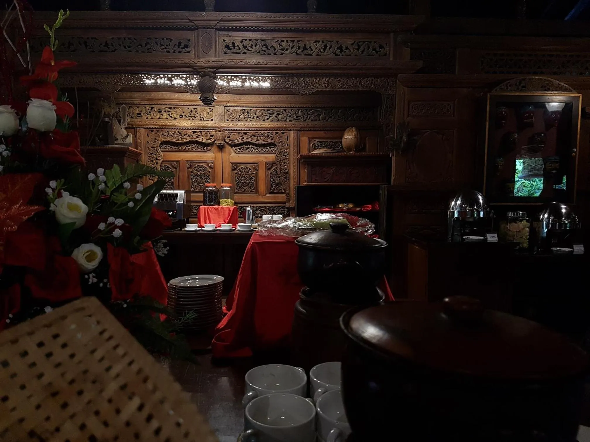 Restaurant/places to eat in Melva Balemong