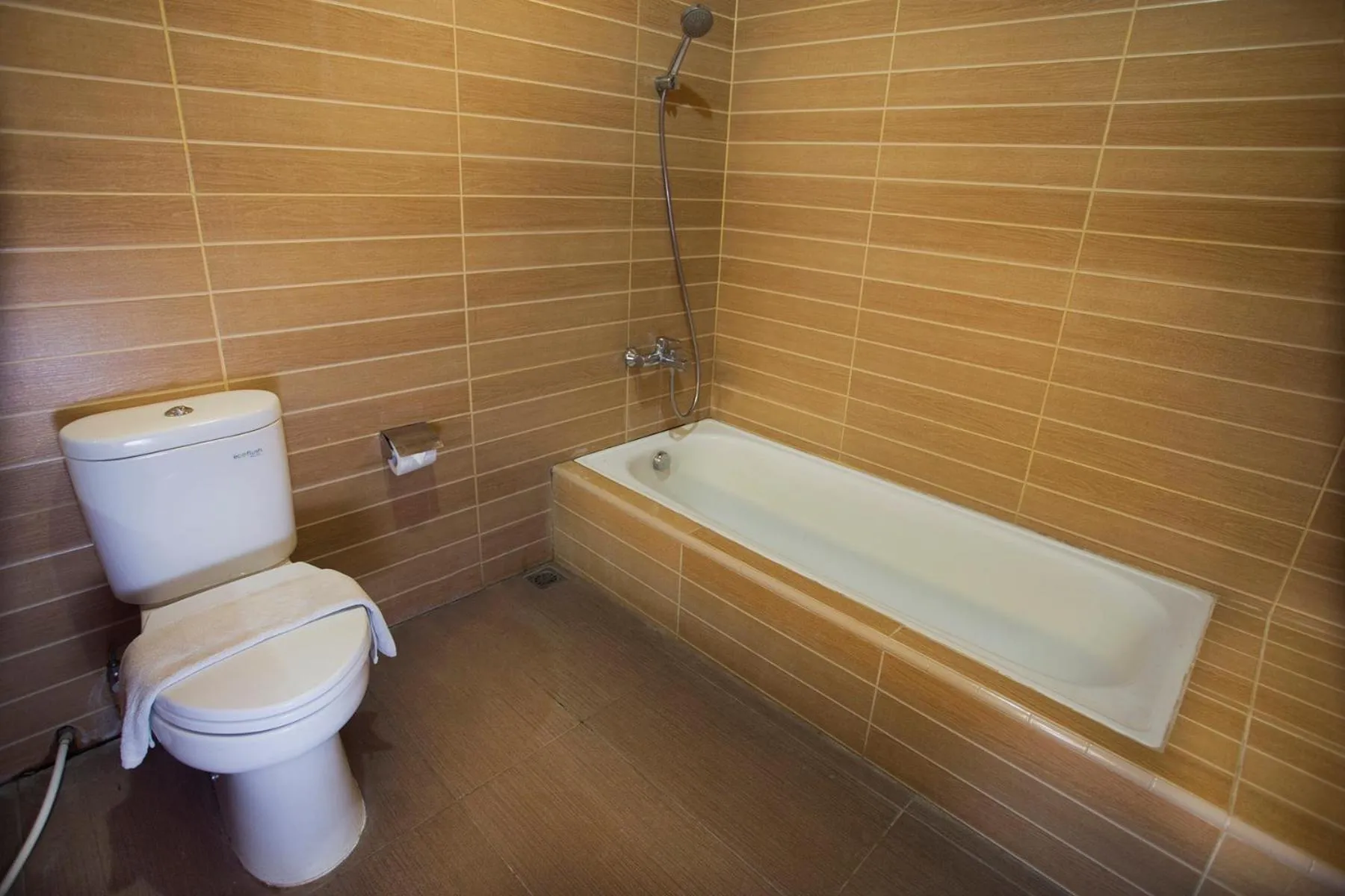 Bathroom in Melva Balemong