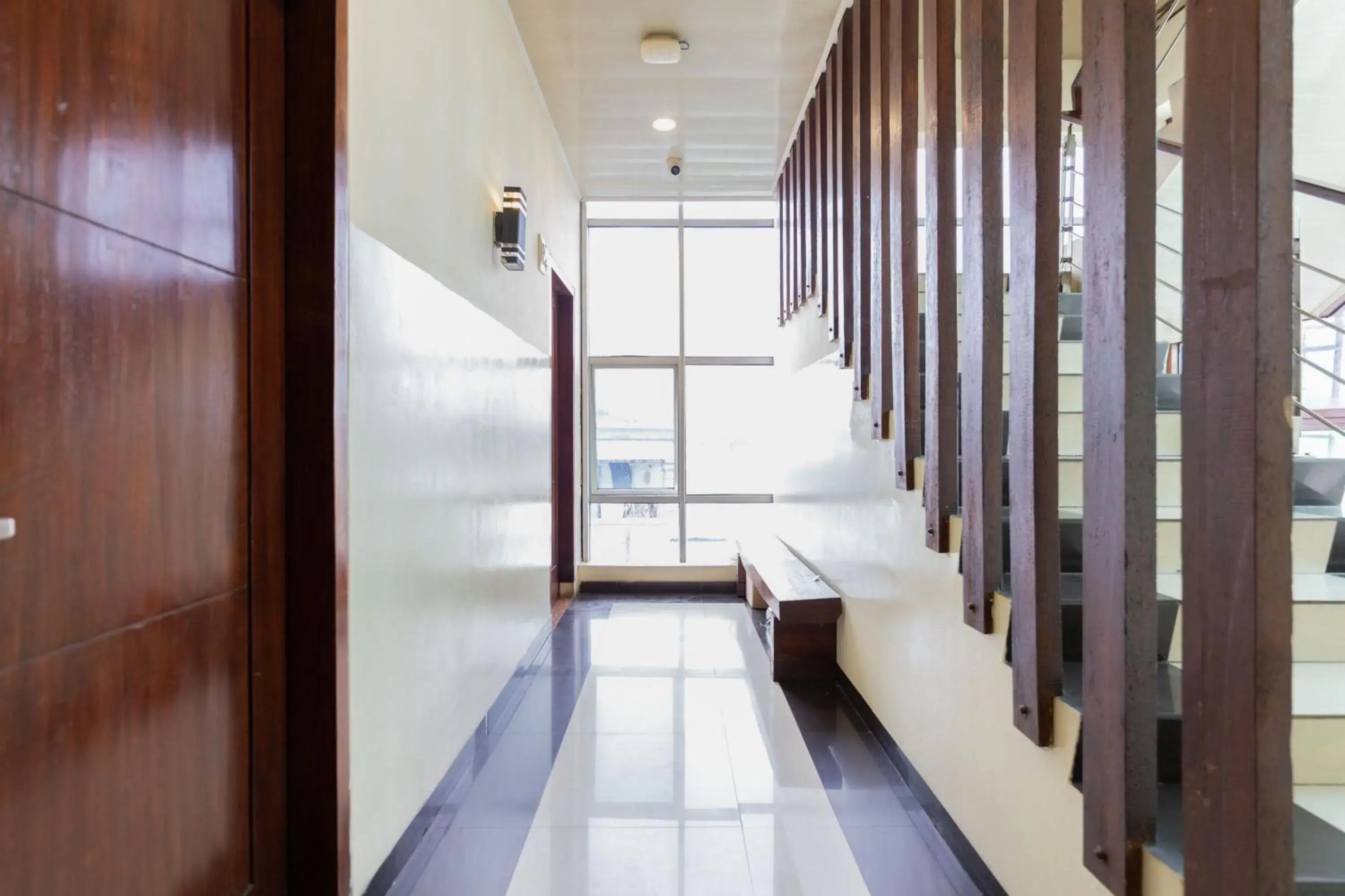 Property building in RedDoorz near Halim Perdanakusuma 3 Property building in RedDoorz near Halim Perdanakusuma 3