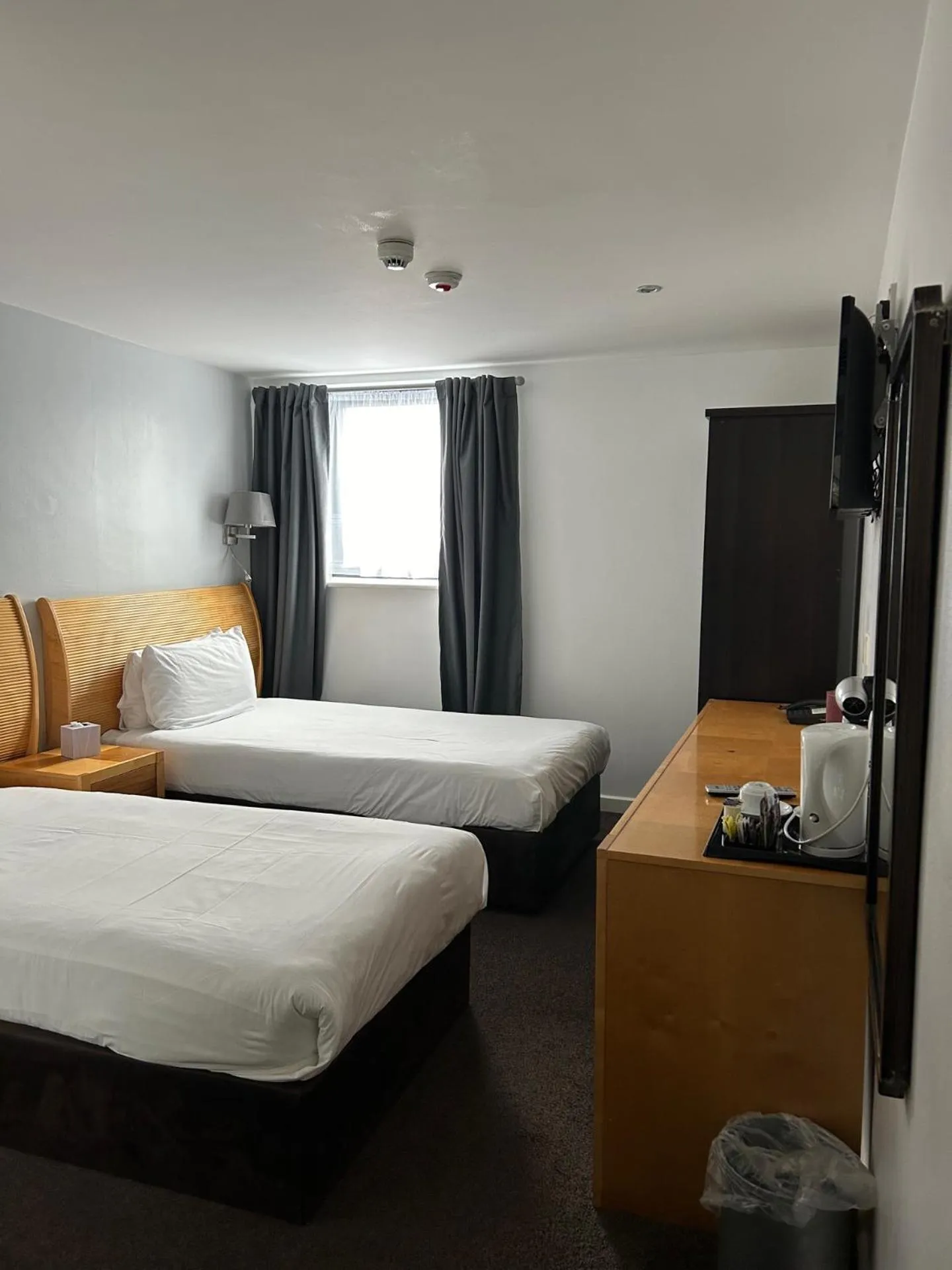 Bed in Ramada Birmingham Oldbury M5 J2