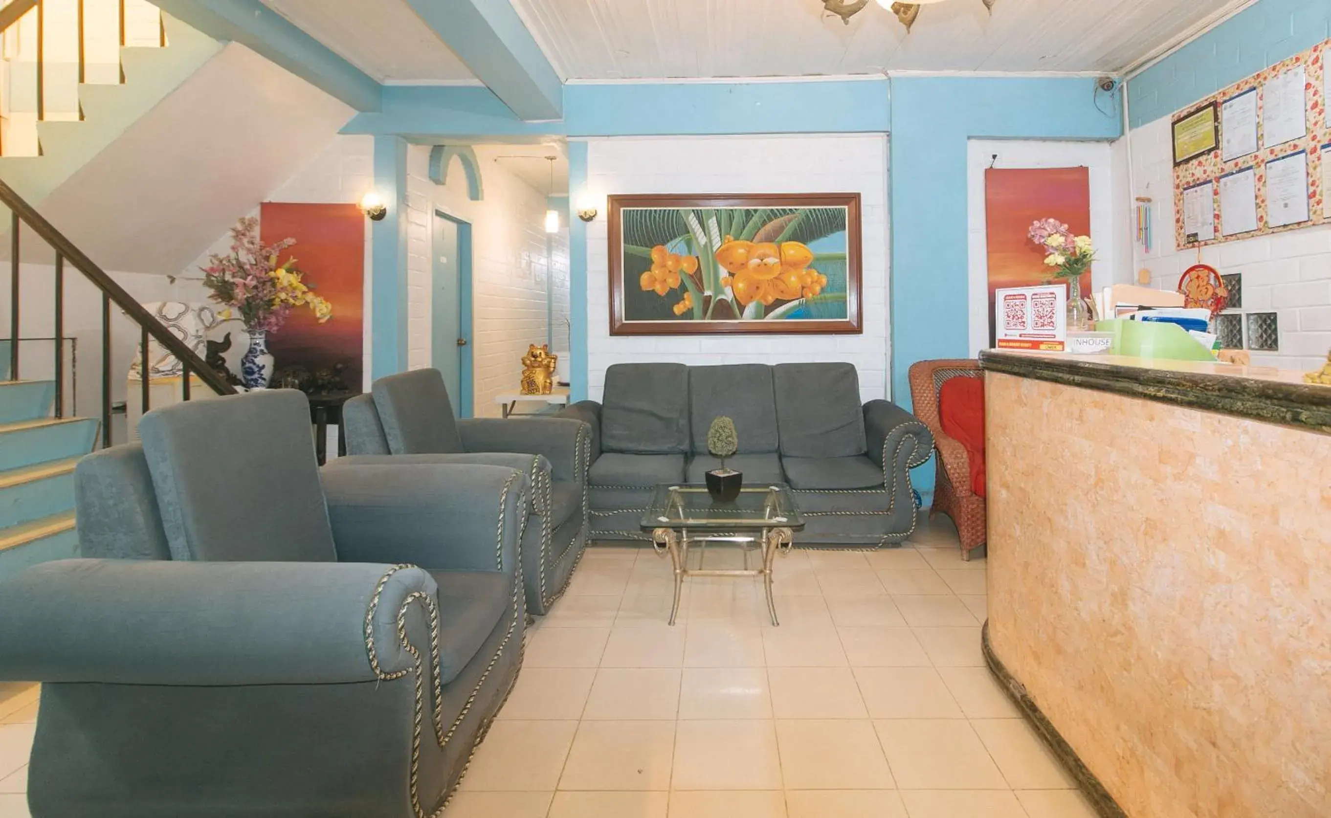 Lobby or reception in RedDoorz at La Maria Pension And Tourist Inn Lobby or reception in RedDoorz at La Maria Pension And Tourist Inn